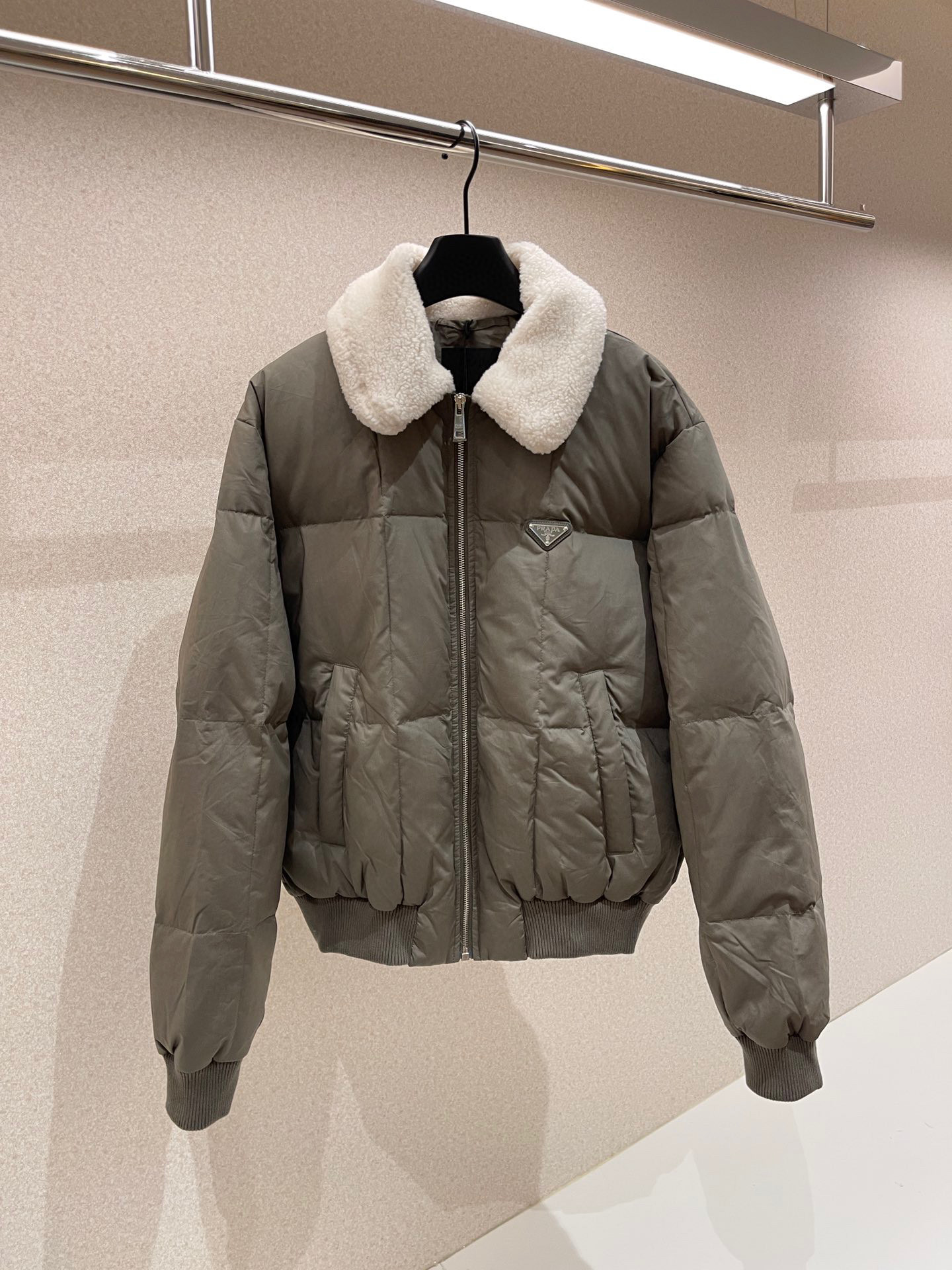 Prada Jacket – CJKT1524
