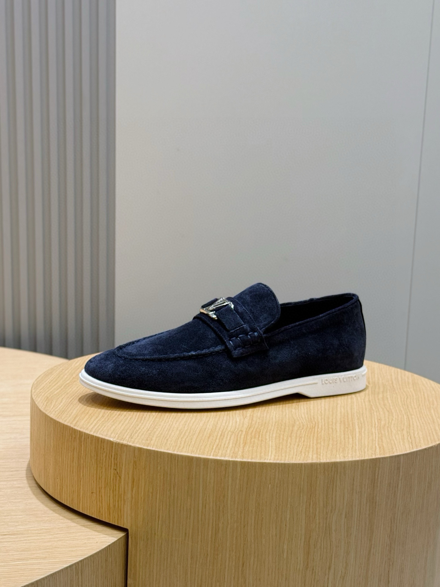 Louis Vuitton Loafer – LSVT1468