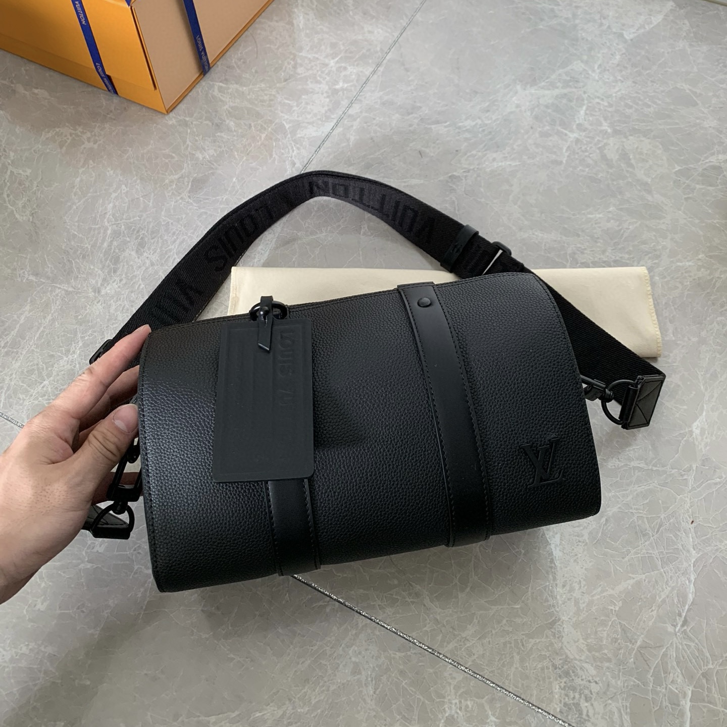 Louis Vuitton Bag – BBMC1040