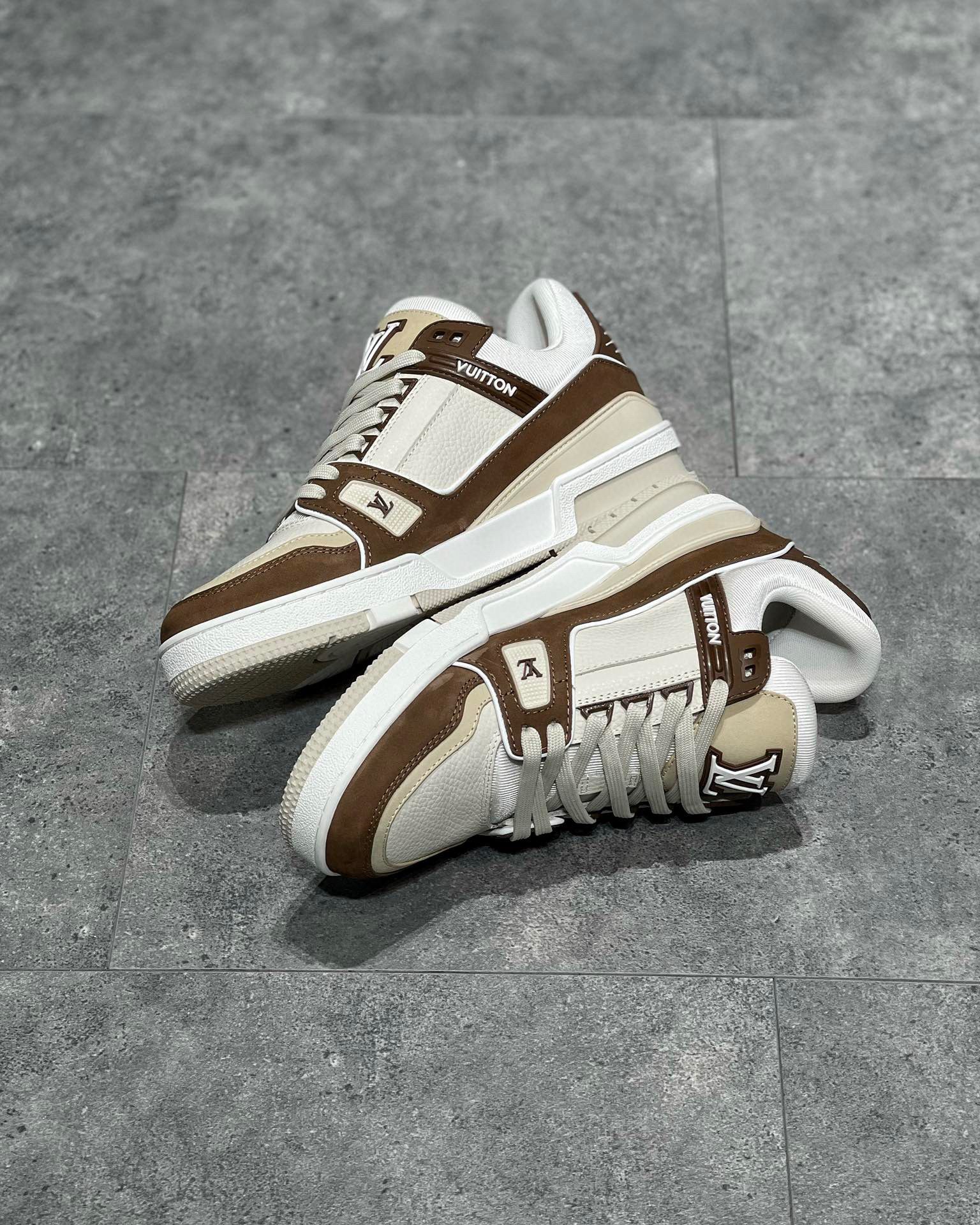 Louis Vuitton Sneaker – LSVT1285