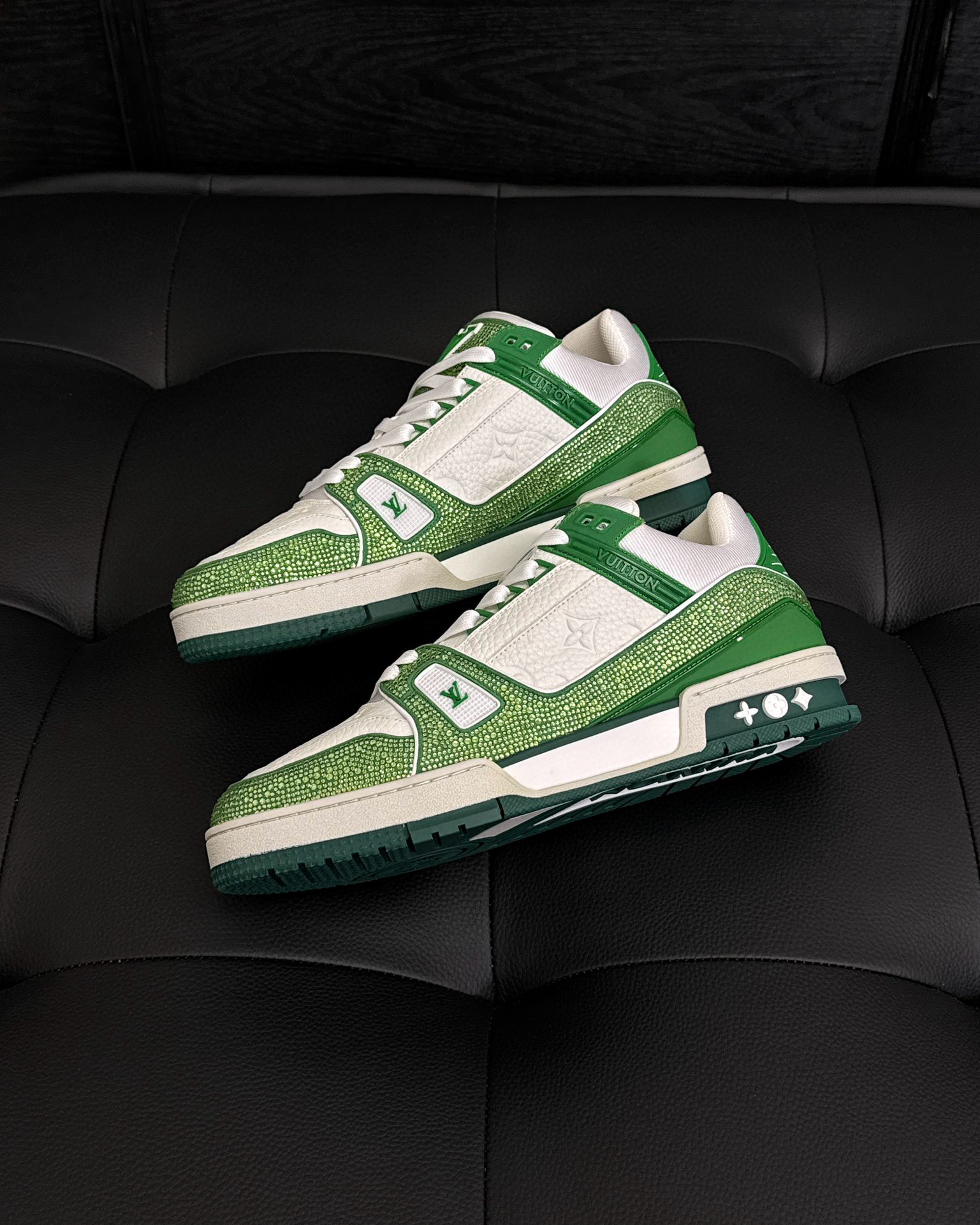 Louis Vuitton Sneaker – LSVT1408