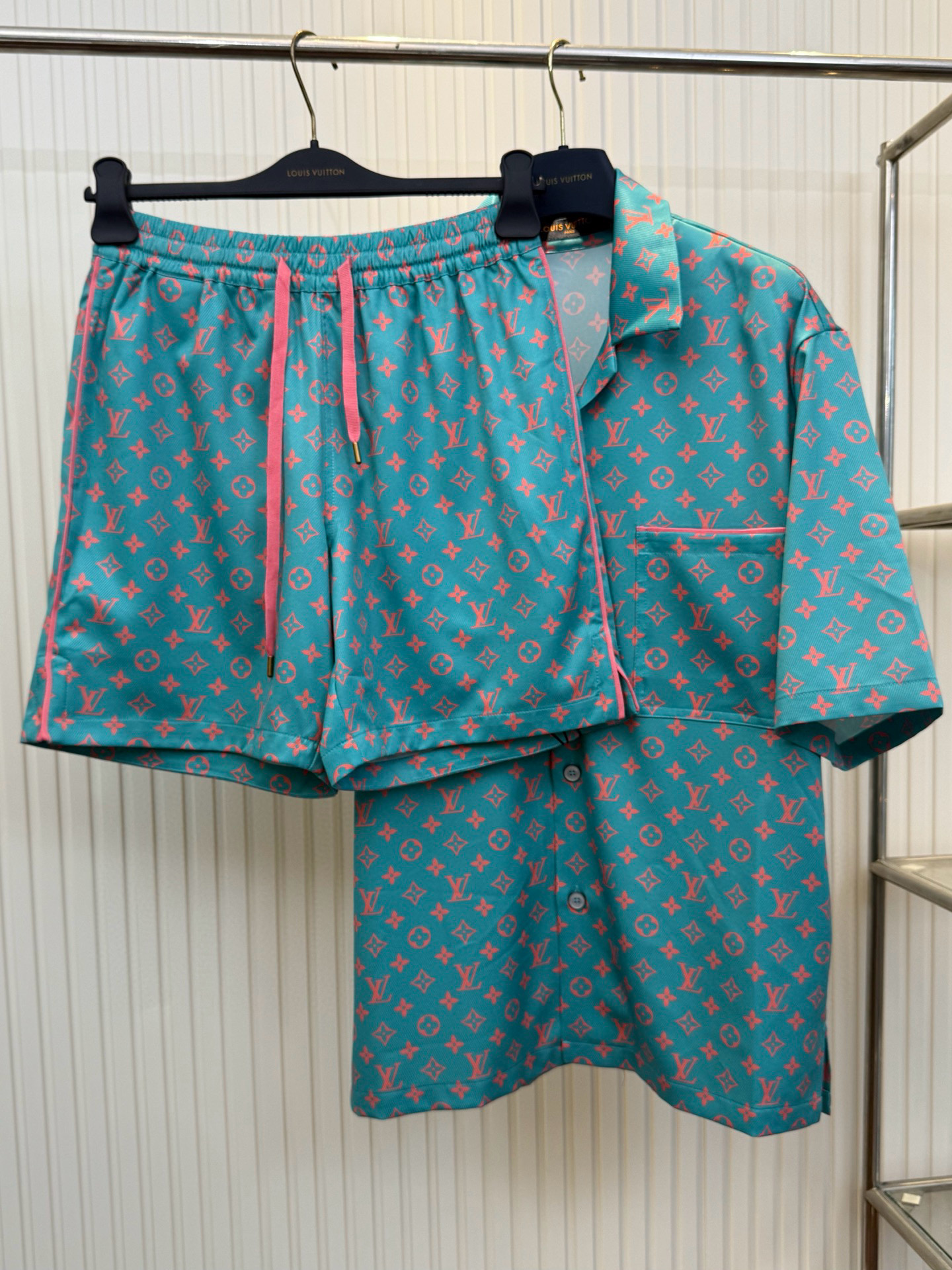 Louis Vuitton Tracksuit – TRSU1205