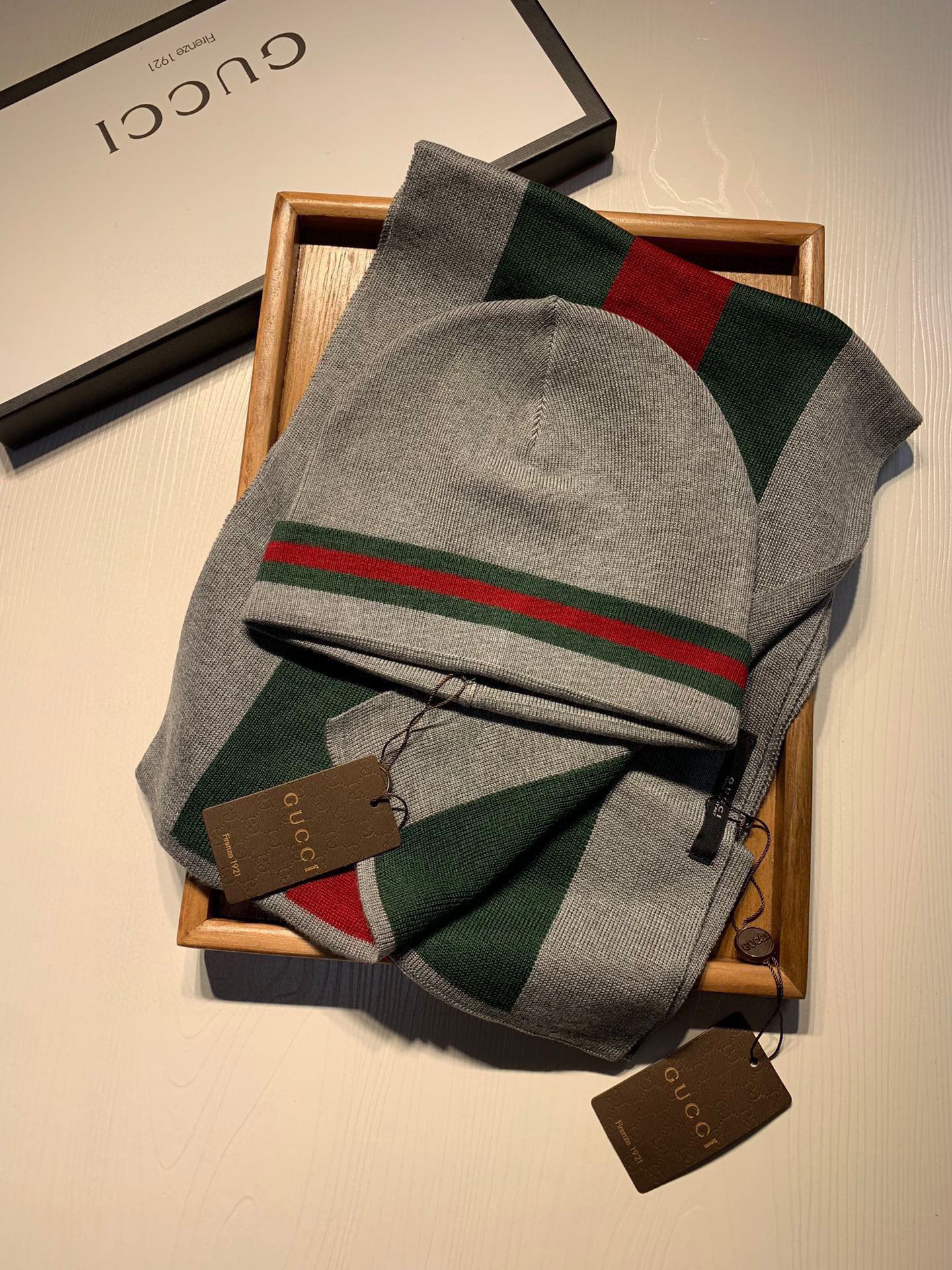 Gucci Scarf & Hat Set – SCHA1016