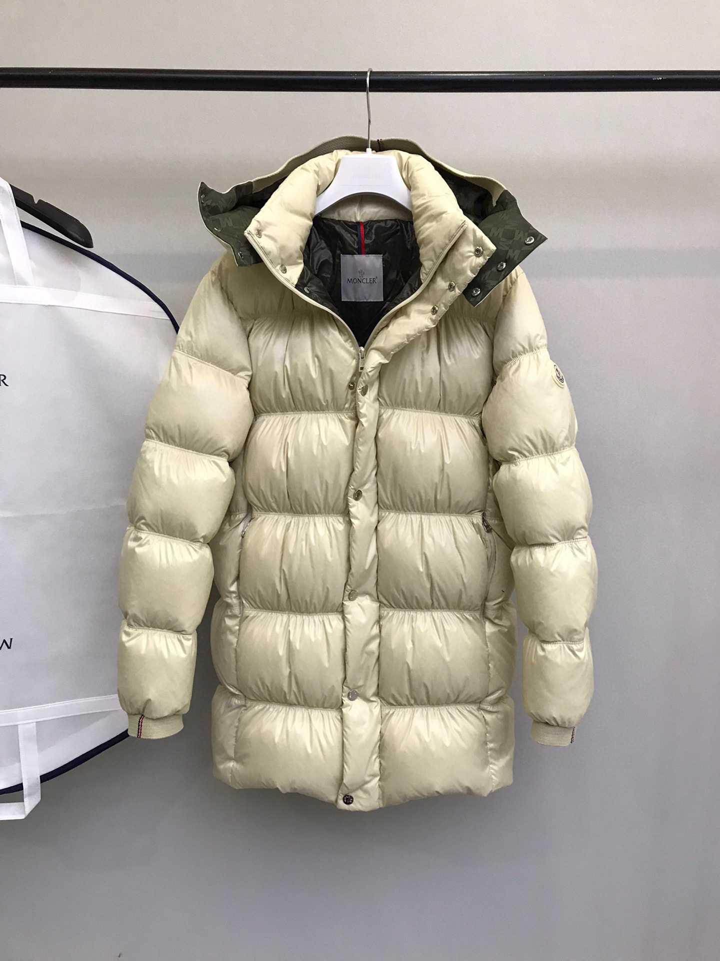 Moncler Jacket – CJKT1558