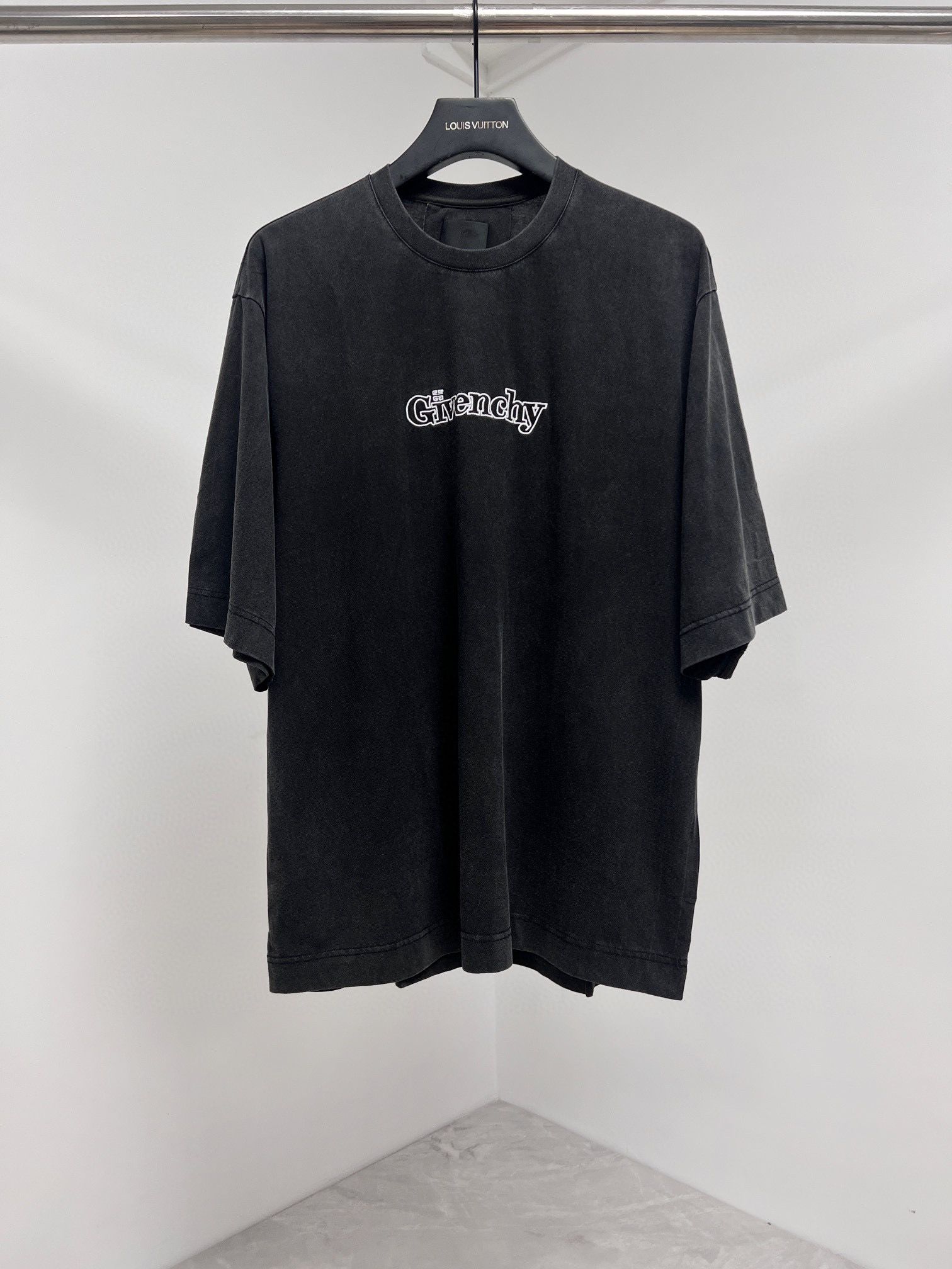 Givenchy T-Shirt – TSHP2256