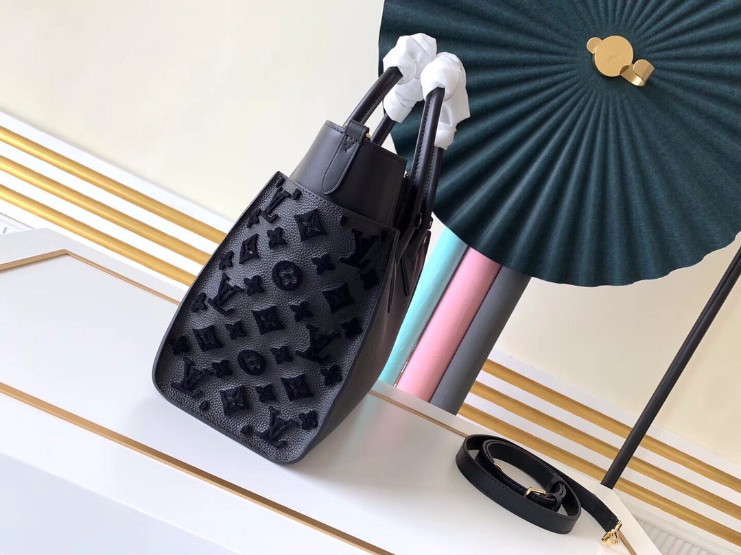 Louis Vuitton Tote Bag – LVTB1082