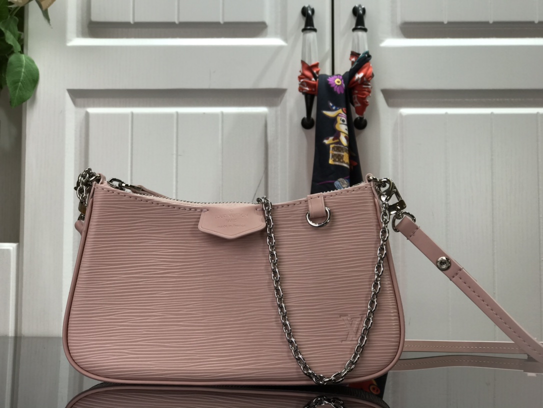 Louis Vuitton Shoulder Bag – LVSH1006