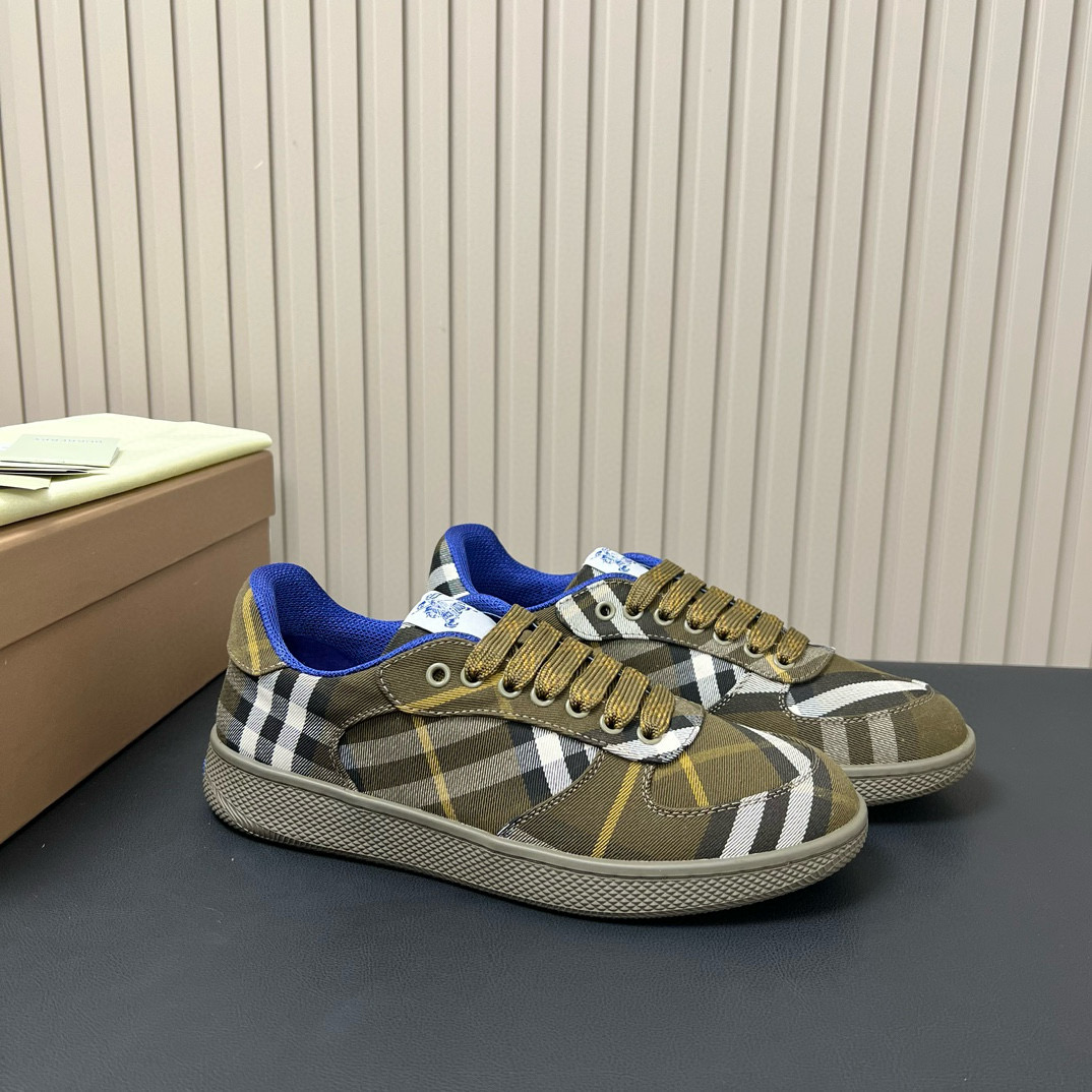 Burberry Sneaker – BBRY1066