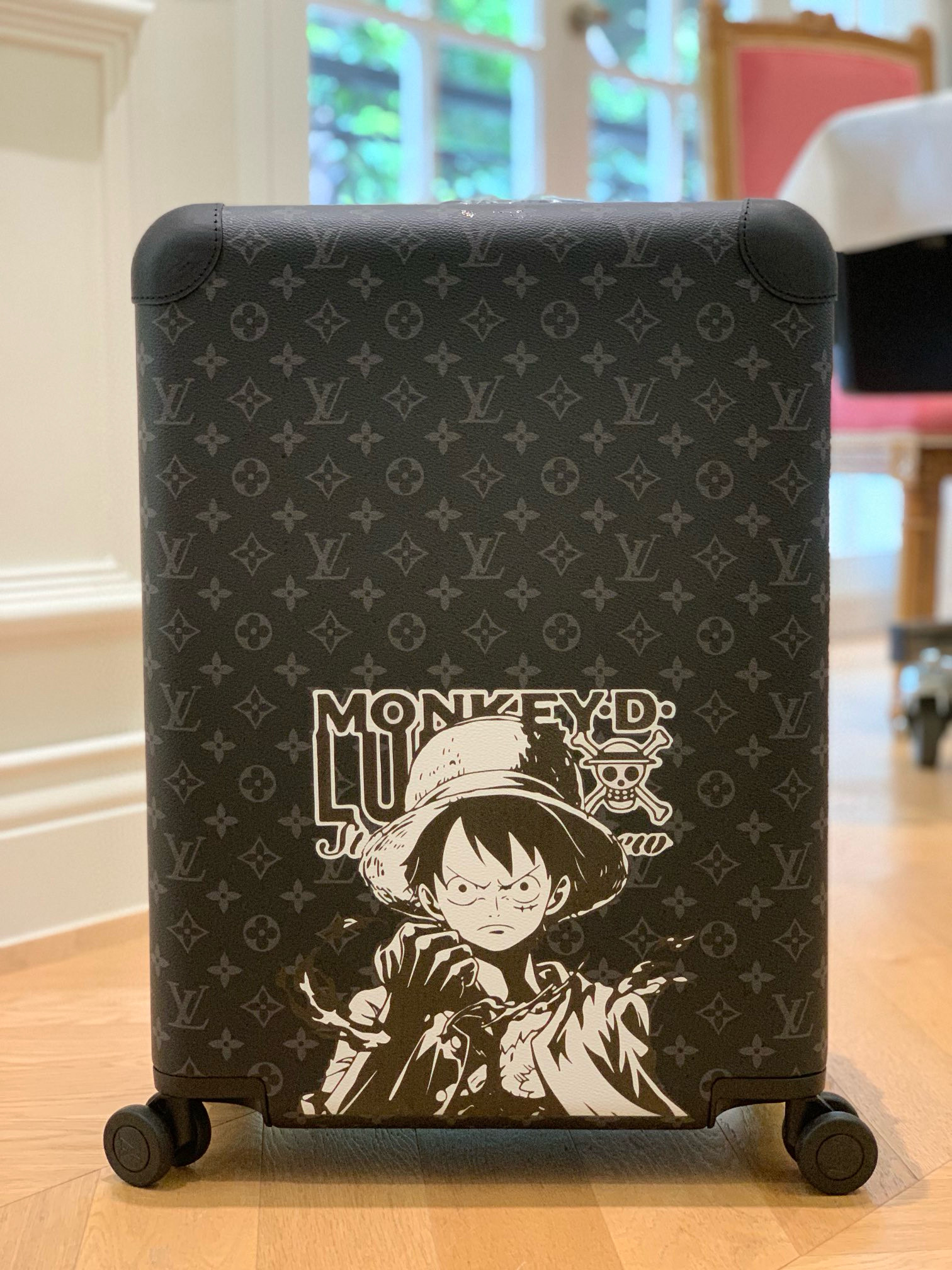 Louis Vuitton Suitcase – BGSC1018