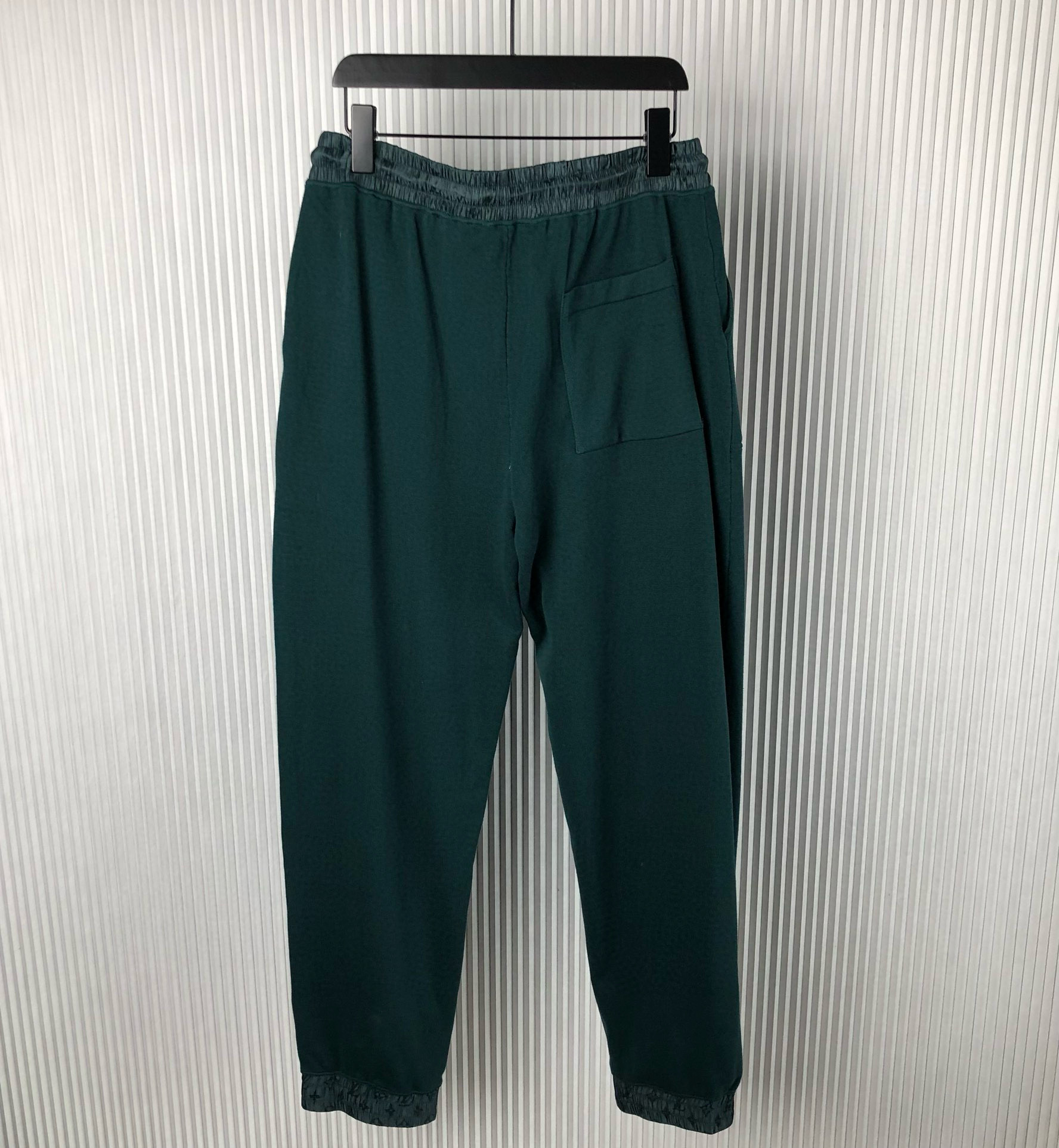 Louis Vuitton Pant – JEPA1227