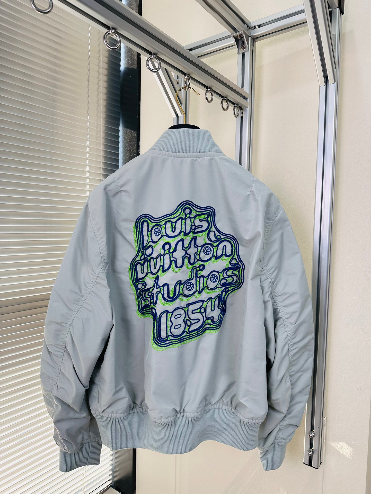 Louis Vuitton Jacket – CJKT1424