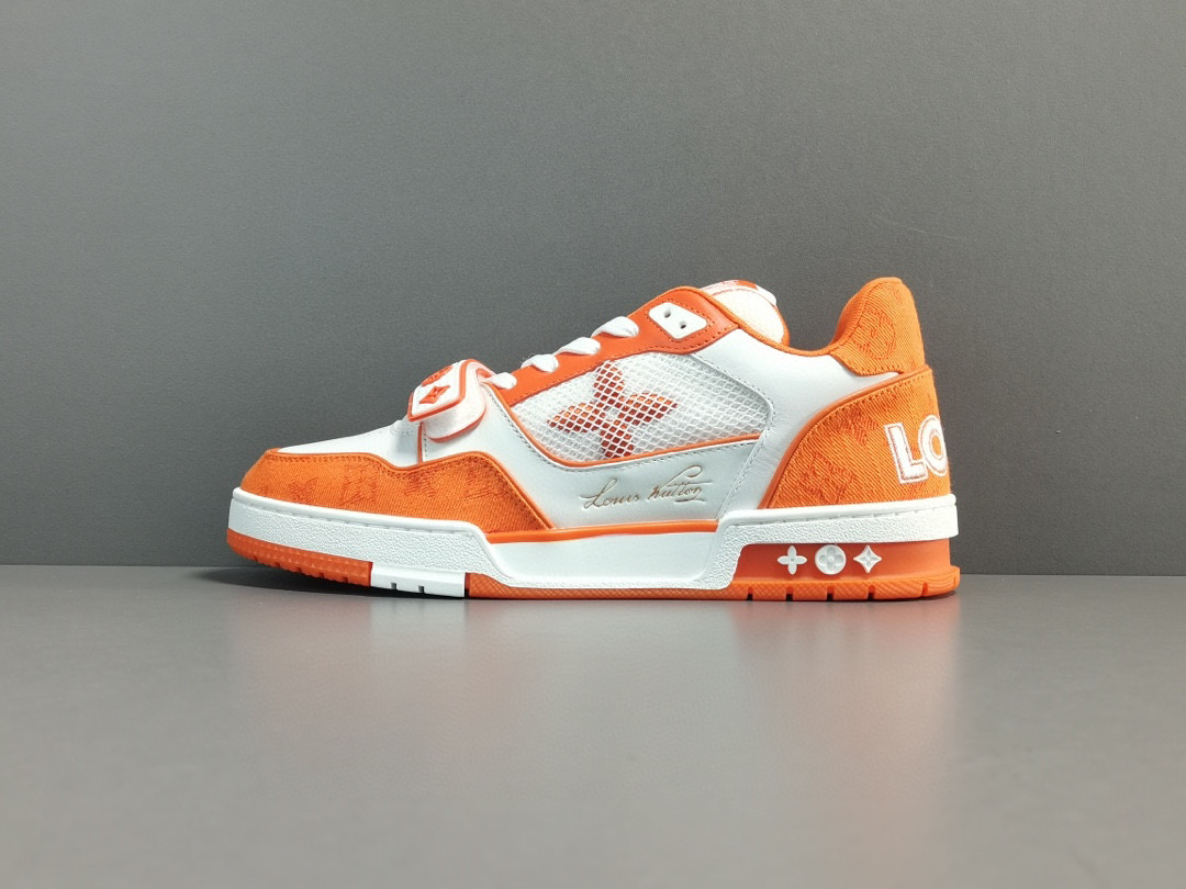 Louis Vuitton Sneaker – LSVT1182
