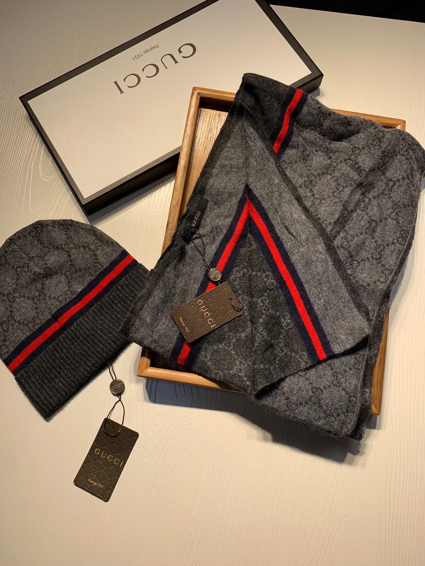 Gucci Scarf & Hat Set – SCHA1020