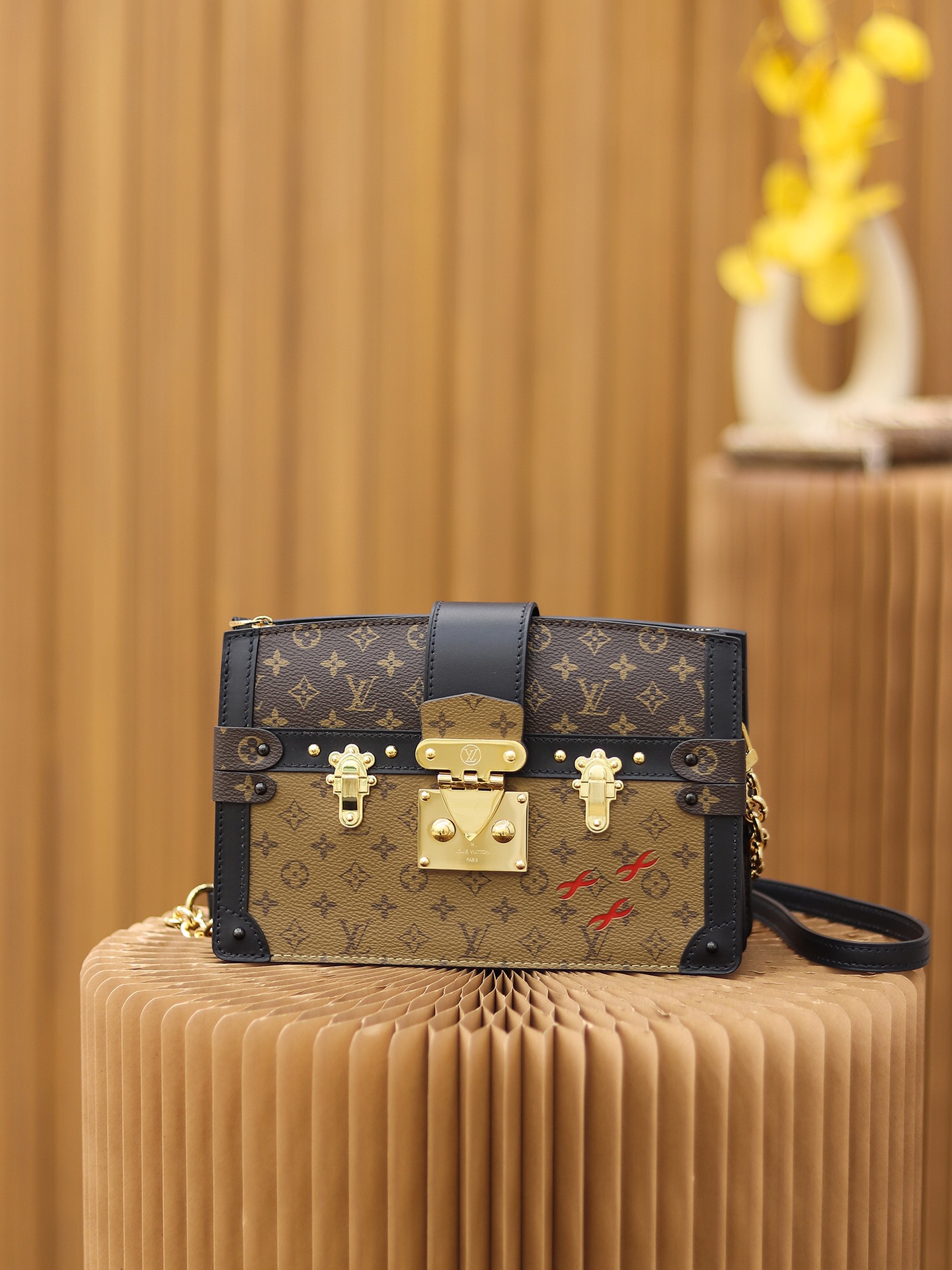 Louis Vuitton Shoulder Bag – LVSH1165