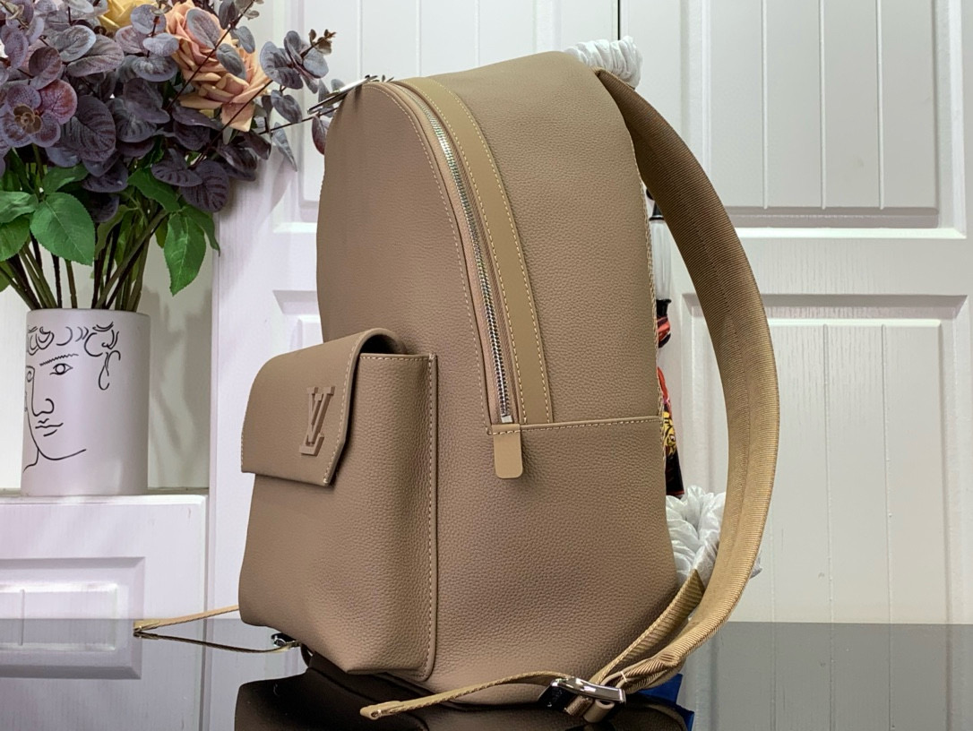 Louis Vuitton Backpack – BBCP1049