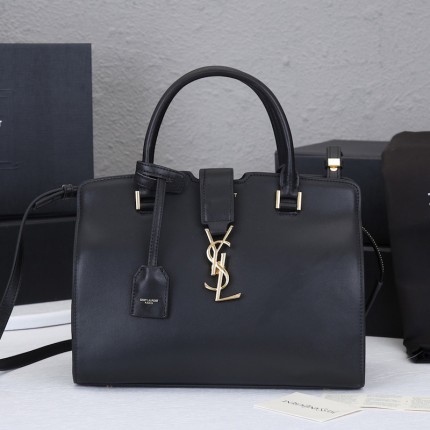 Yves Saint Lauren Bag – YSLB1021