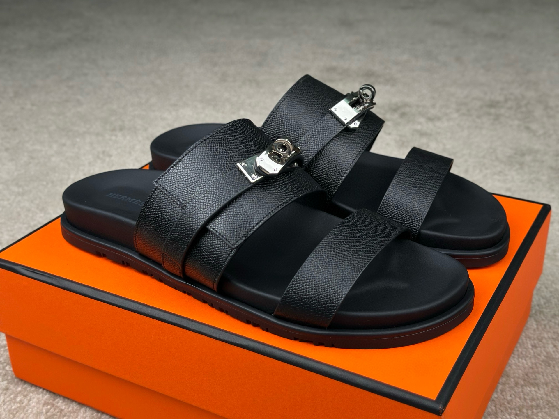 Hermes Slipper – SLPR1203