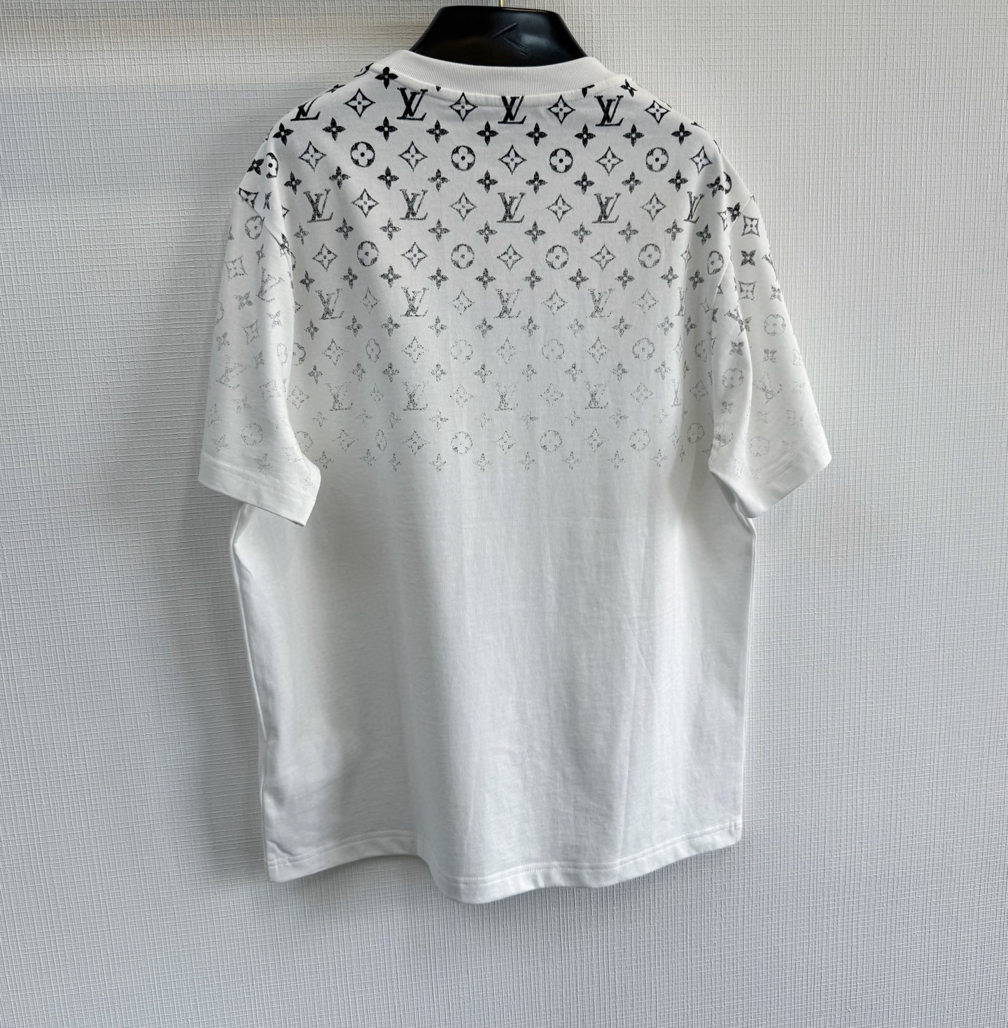 Louis Vuitton T-Shirt – TSHP3278