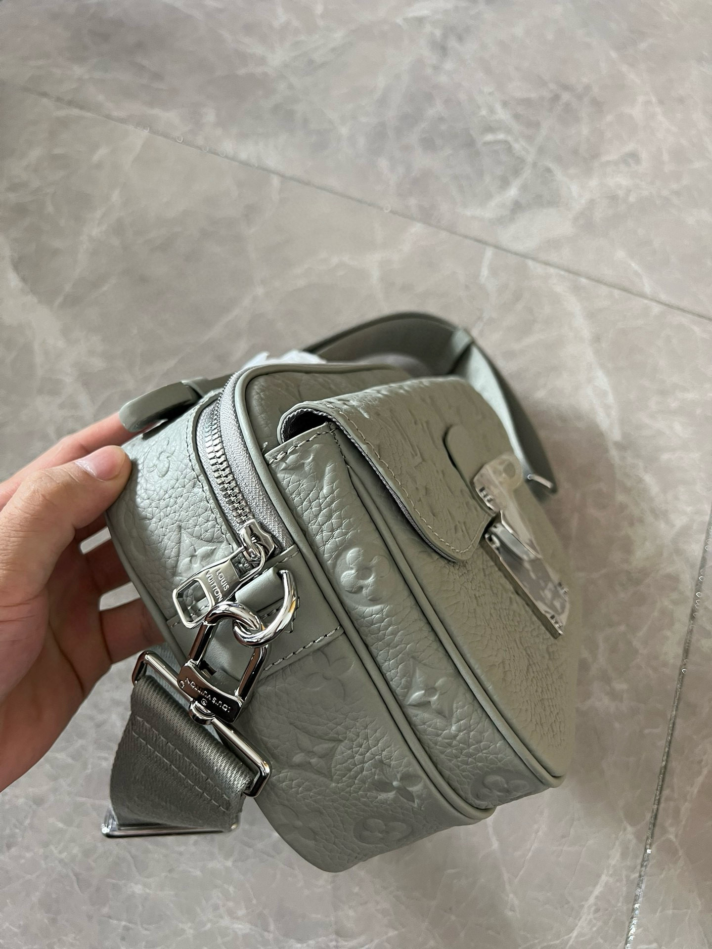 Louis Vuitton Bag – BBMC1034
