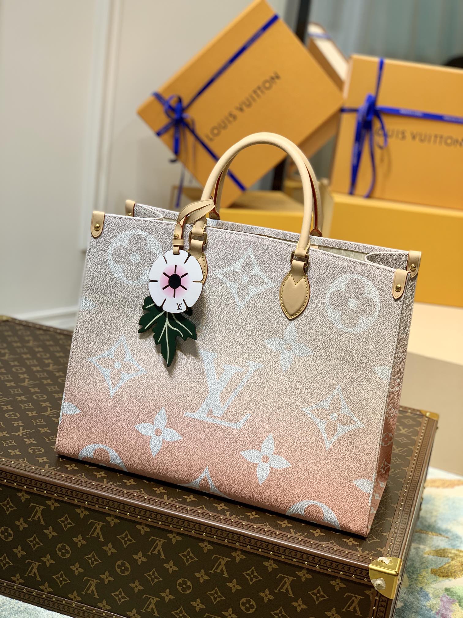 Louis Vuitton Tote Bag – LVTB1079