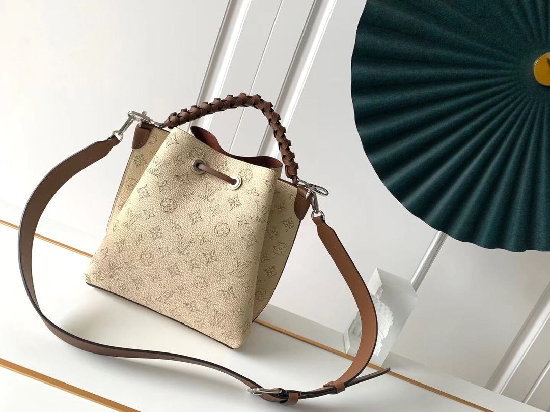 Louis Vuitton Shoulder Bag – LVSH1068