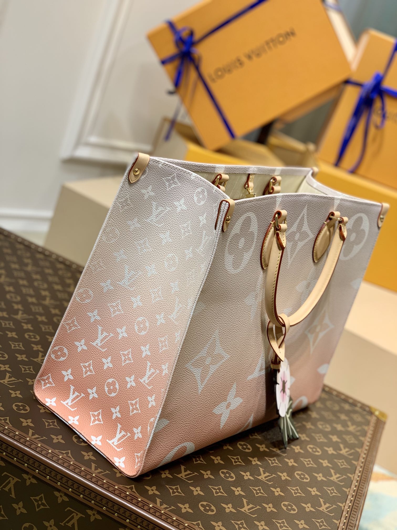 Louis Vuitton Tote Bag – LVTB1079