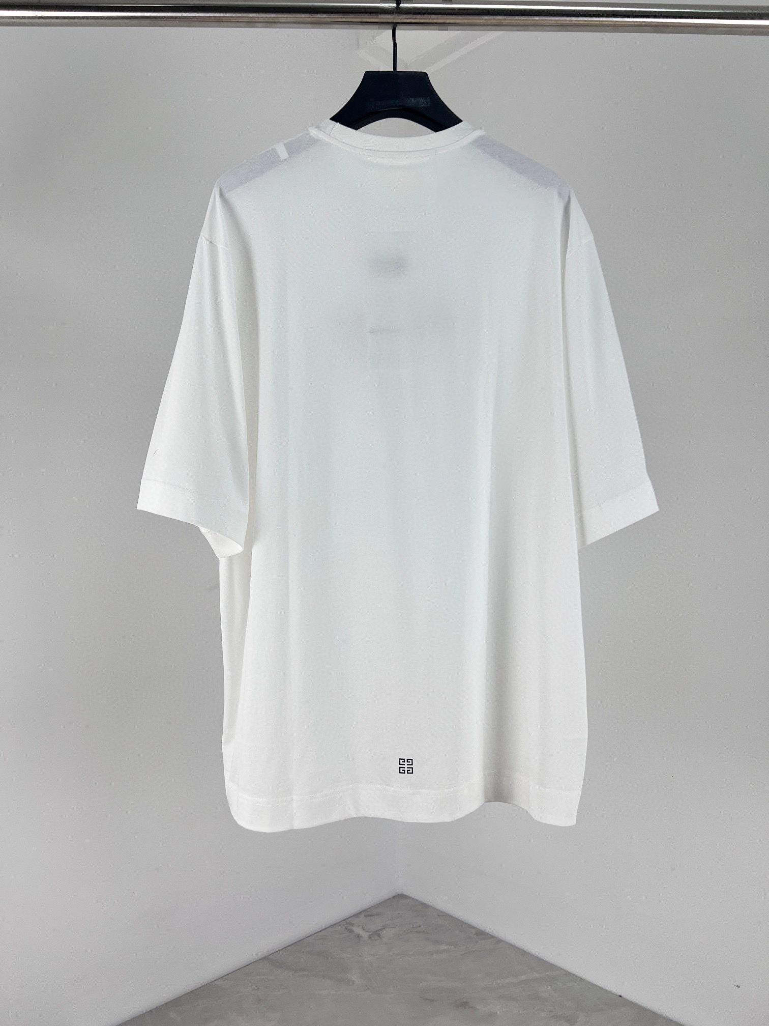 Givenchy T-Shirt – TSHP2255