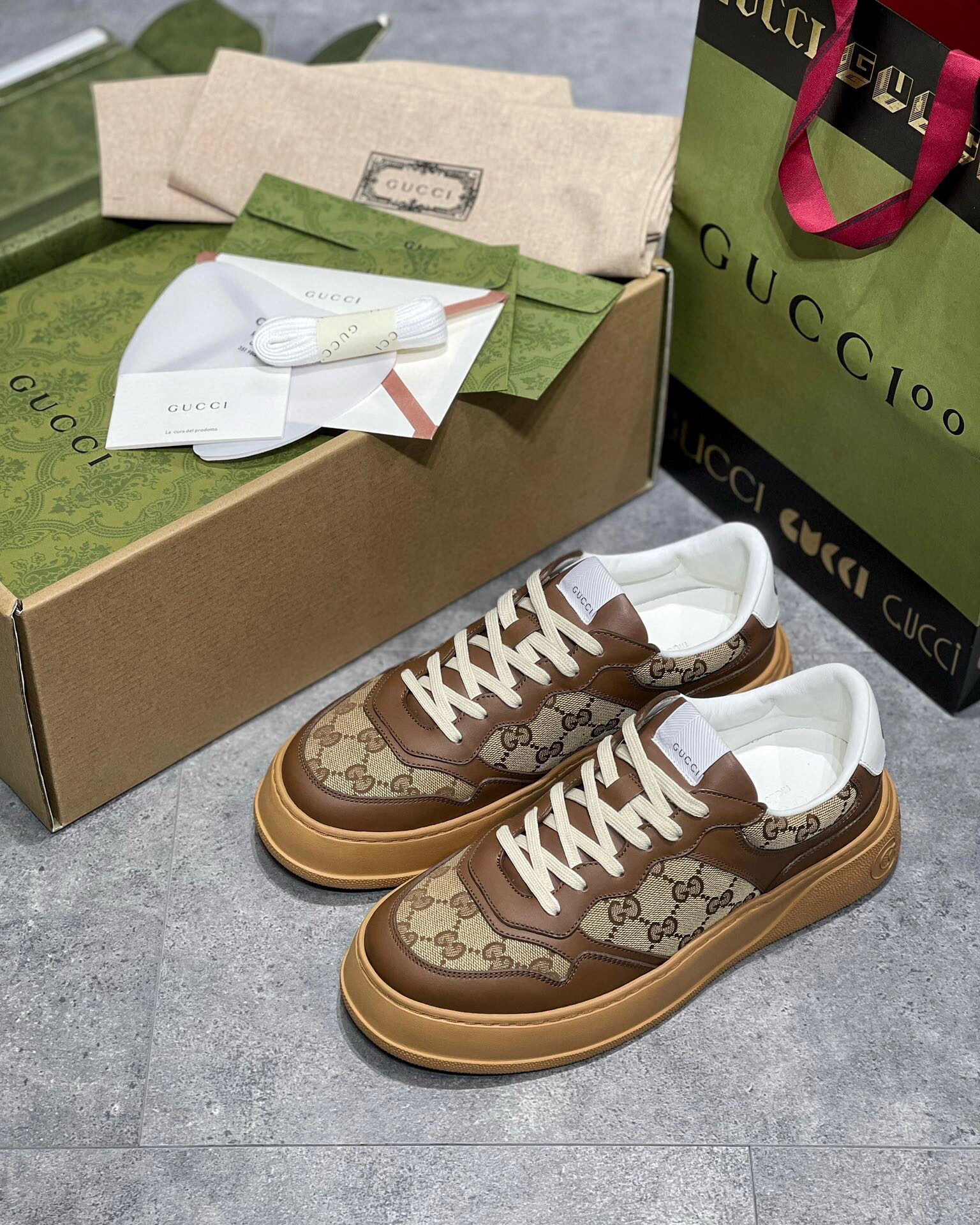 Gucci Sneaker – GUCC1076