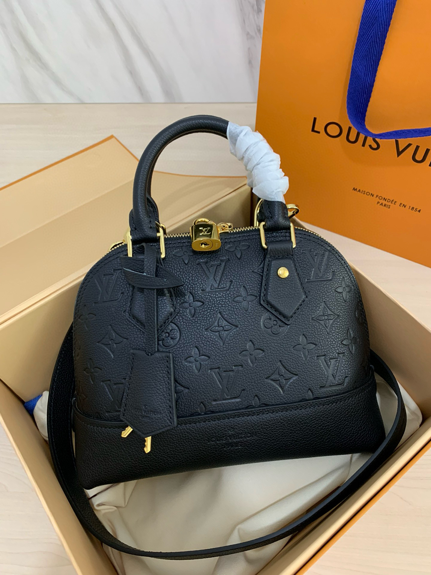 Louis Vuitton Shoulder Bag – LVSH1216