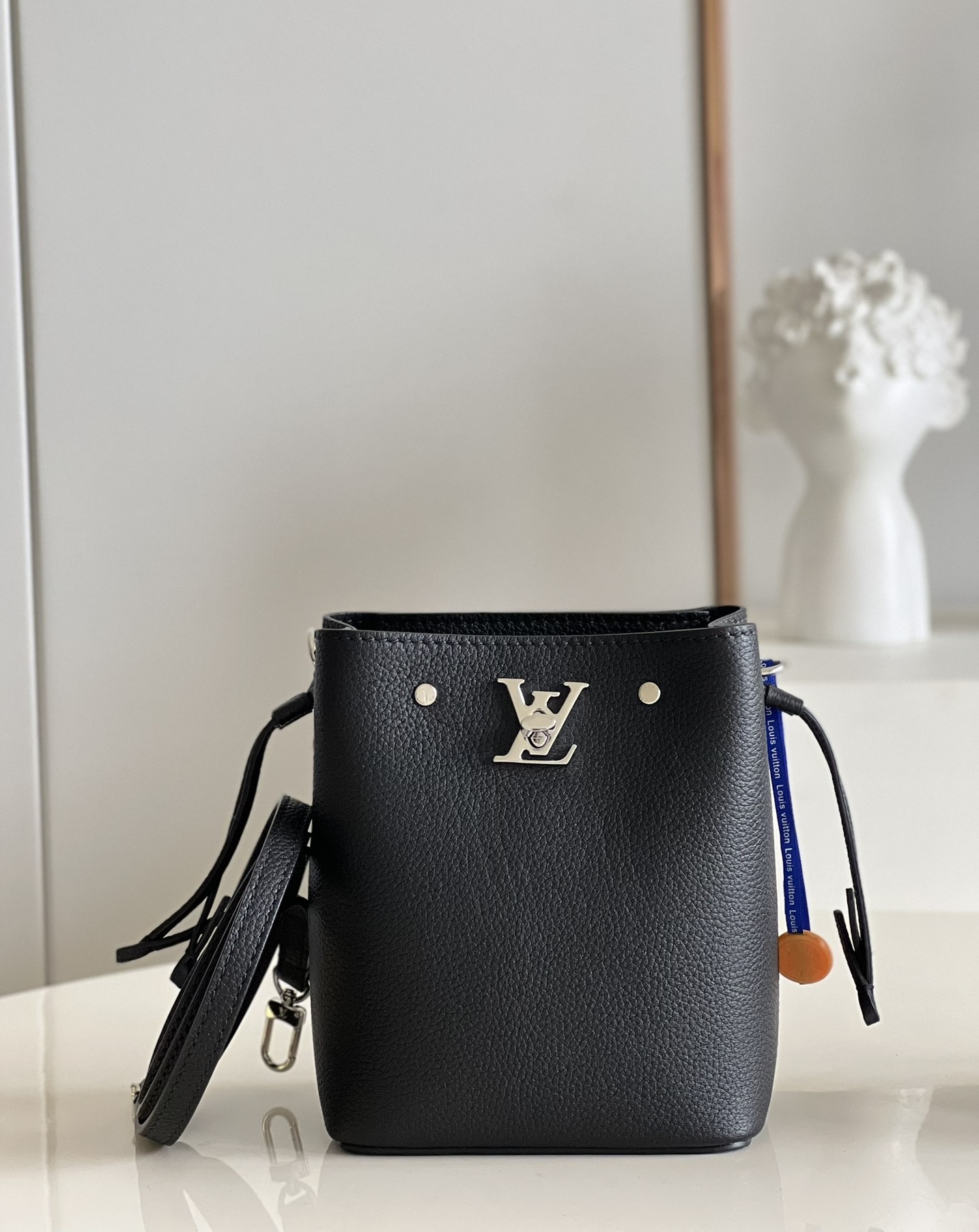 Louis Vuitton Shoulder Bag – LVSH1033