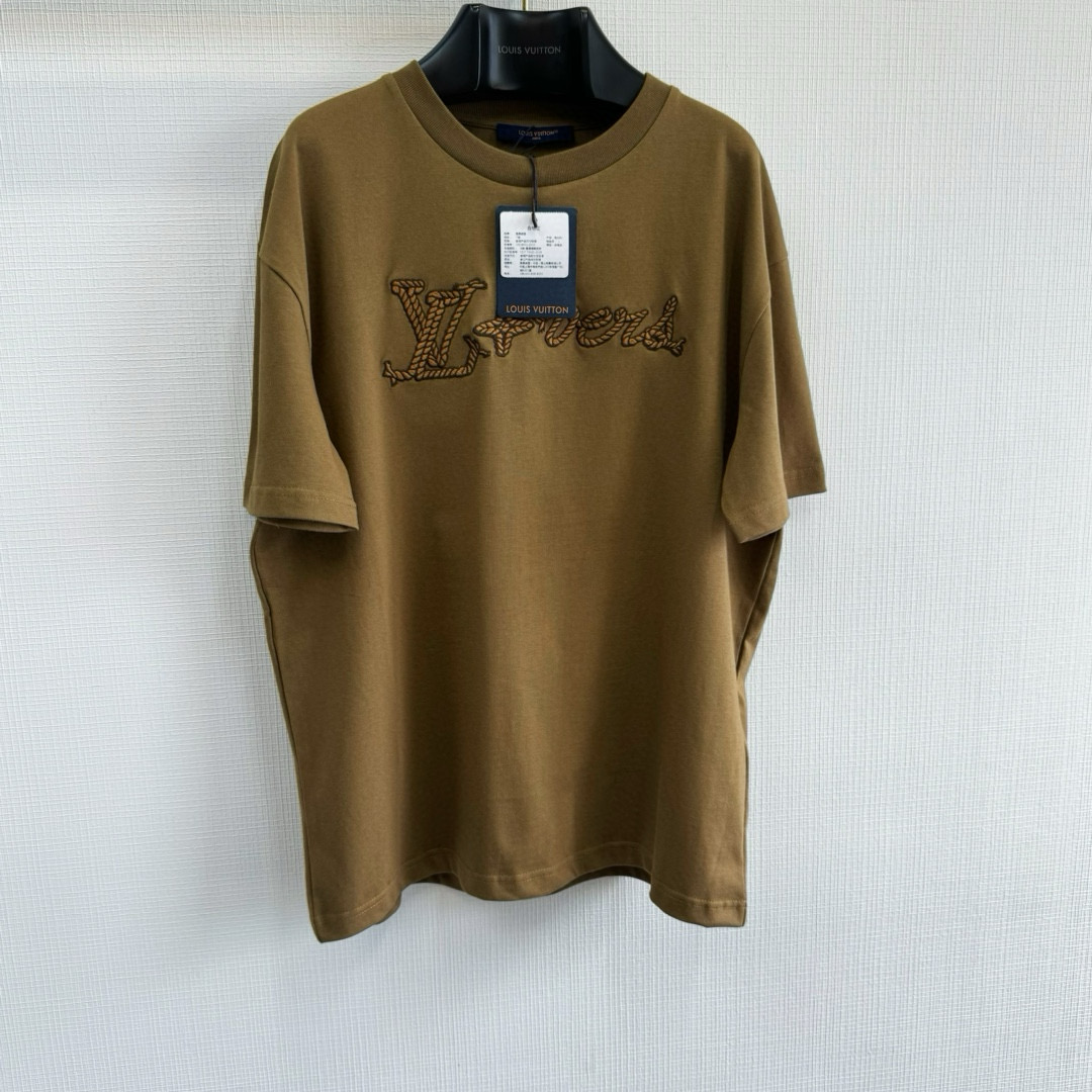 Louis Vuitton T-Shirt – TSHP2910