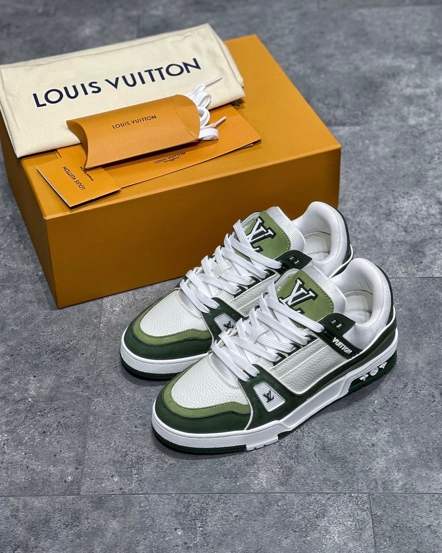 Louis Vuitton Sneaker – LSVT1286