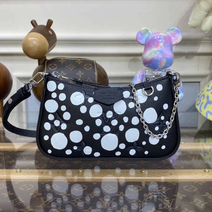 Louis Vuitton Pouches – LVPC1026