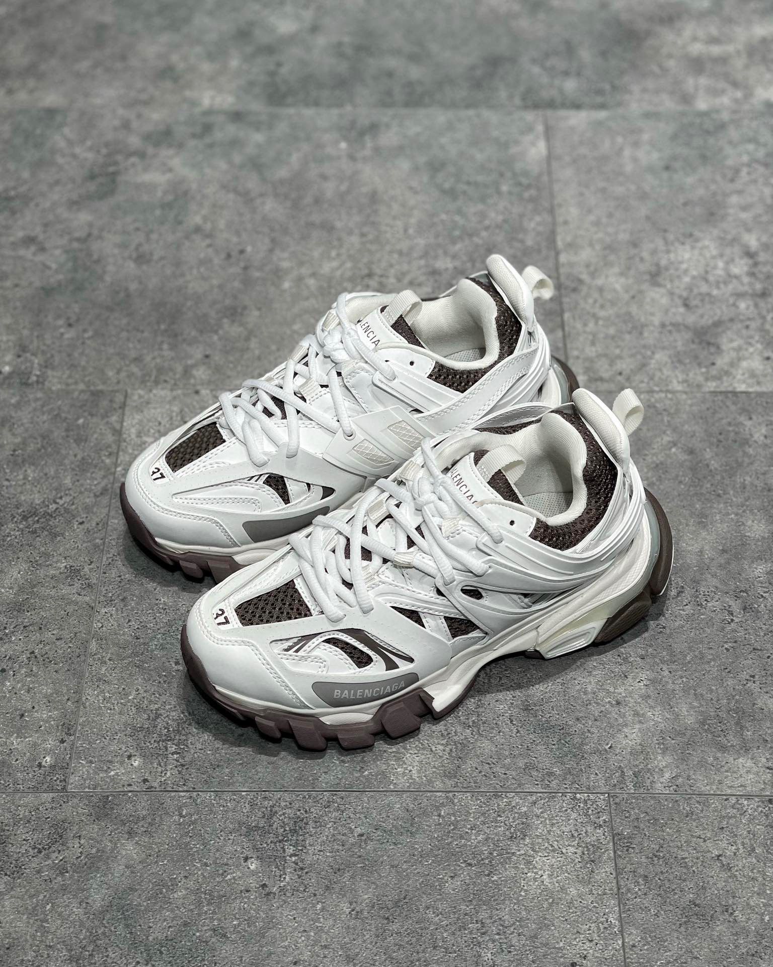 Balenciaga Track 3.0 Sneaker – BLNC1140