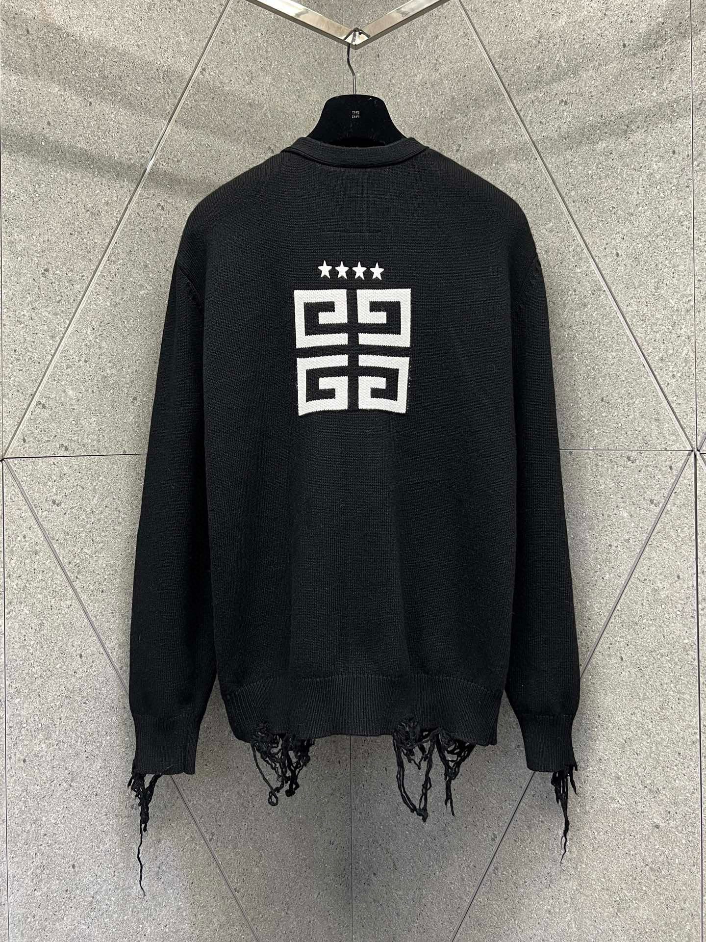 Givenchy Sweater – SWHO2444