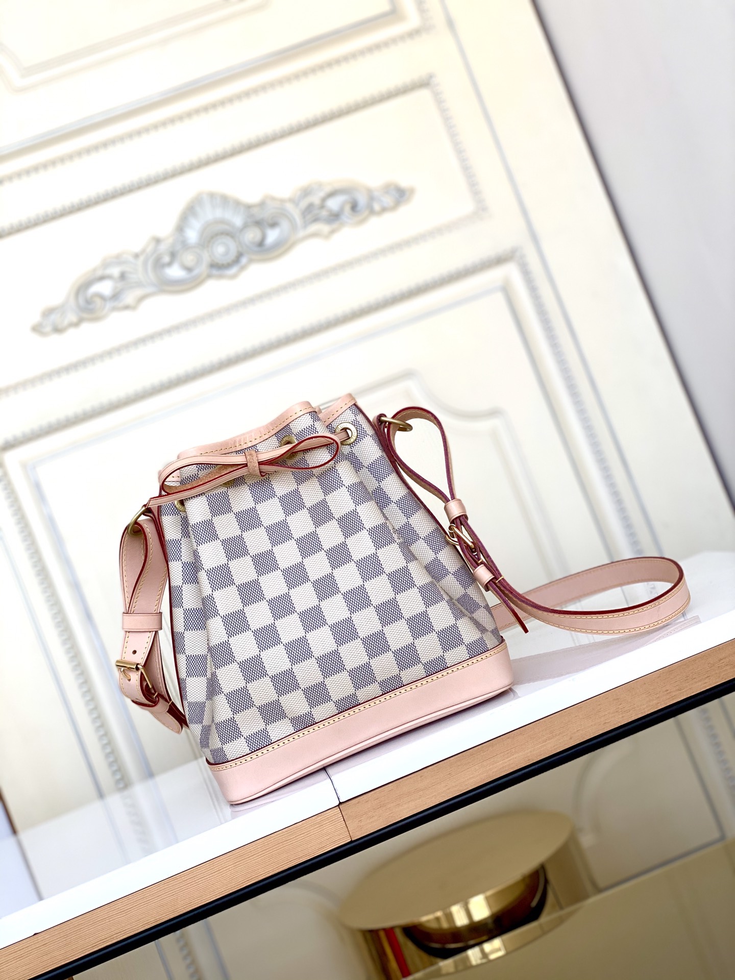 Louis Vuitton Shoulder Bag – LVSH1091