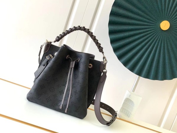 Louis Vuitton Shoulder Bag – LVSH1110
