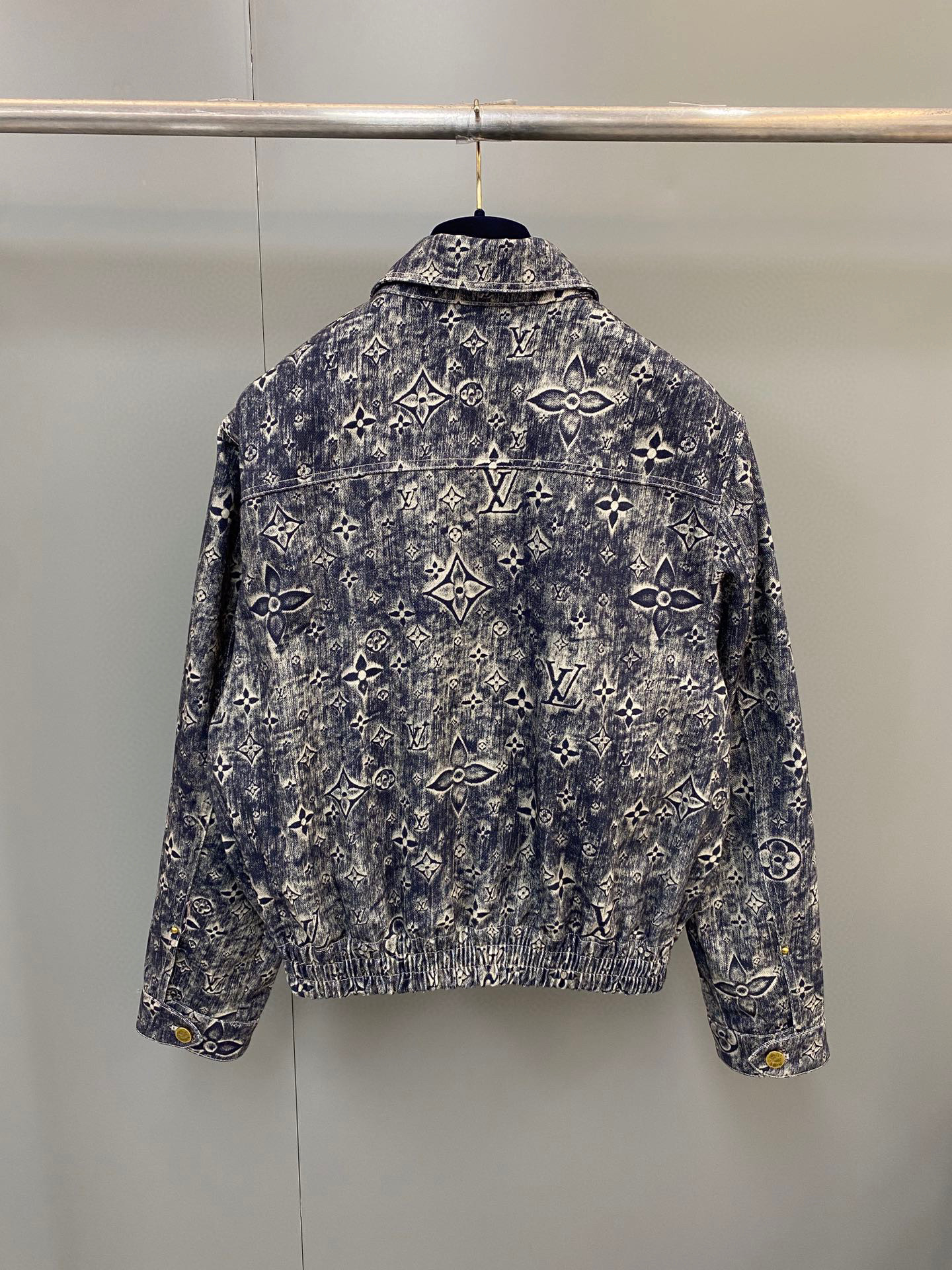 Louis Vuitton Jacket – CJKT1208