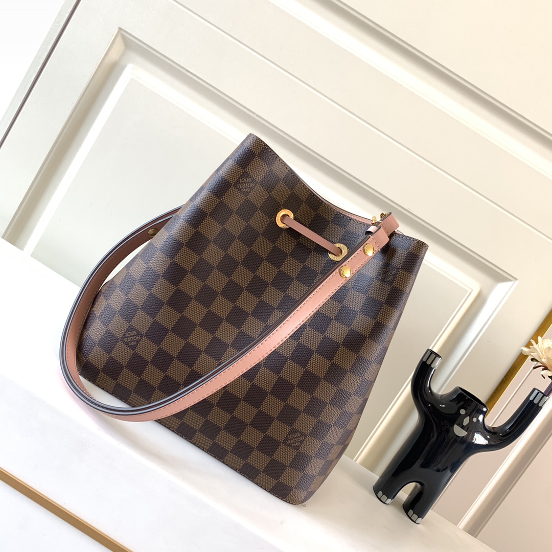 Louis Vuitton Shoulder Bag – LVSH1073