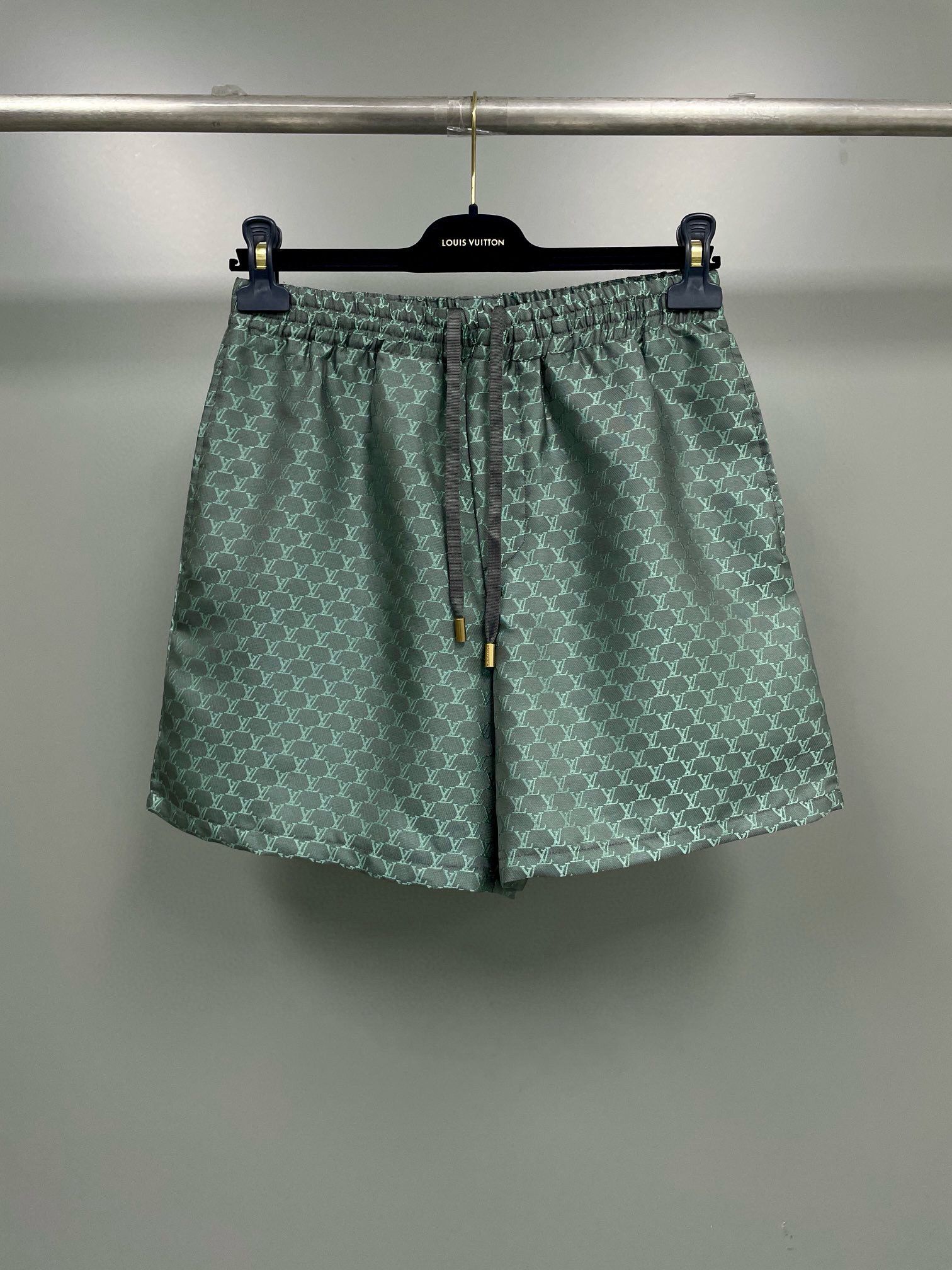 Louis Vuitton Short – TRJT1156