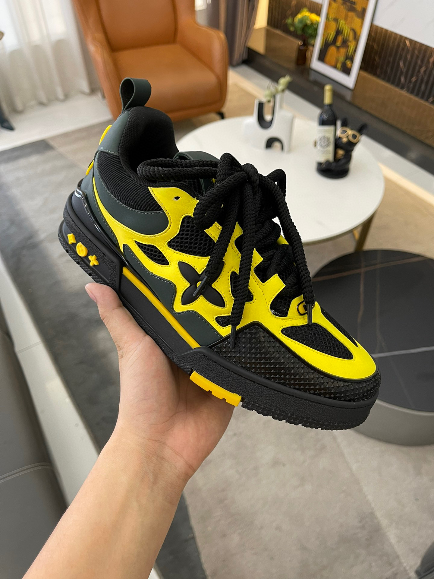 Louis Vuitton Sneaker – LSVT1194