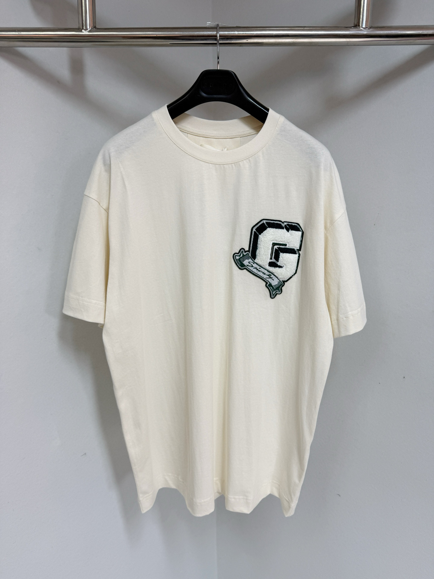 Givenchy T-Shirt – TSHP3003