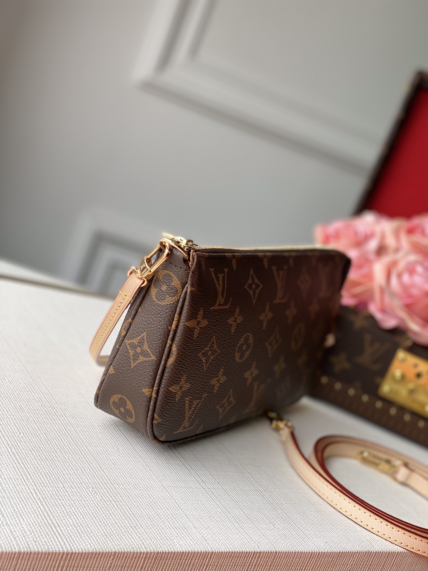 Louis Vuitton Shoulder Bag – LVSH1166