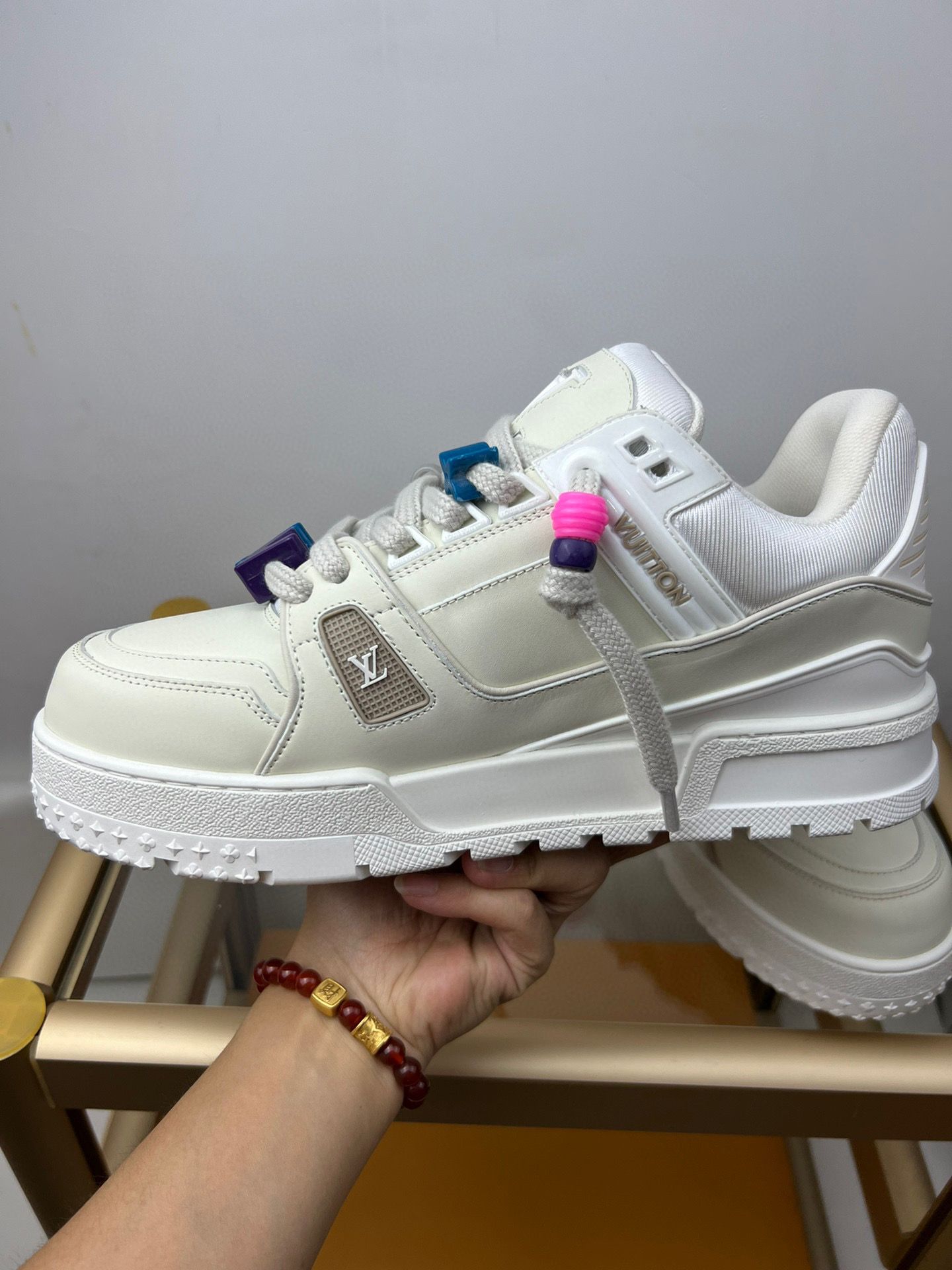 Louis Vuitton Sneaker – LSVT1240