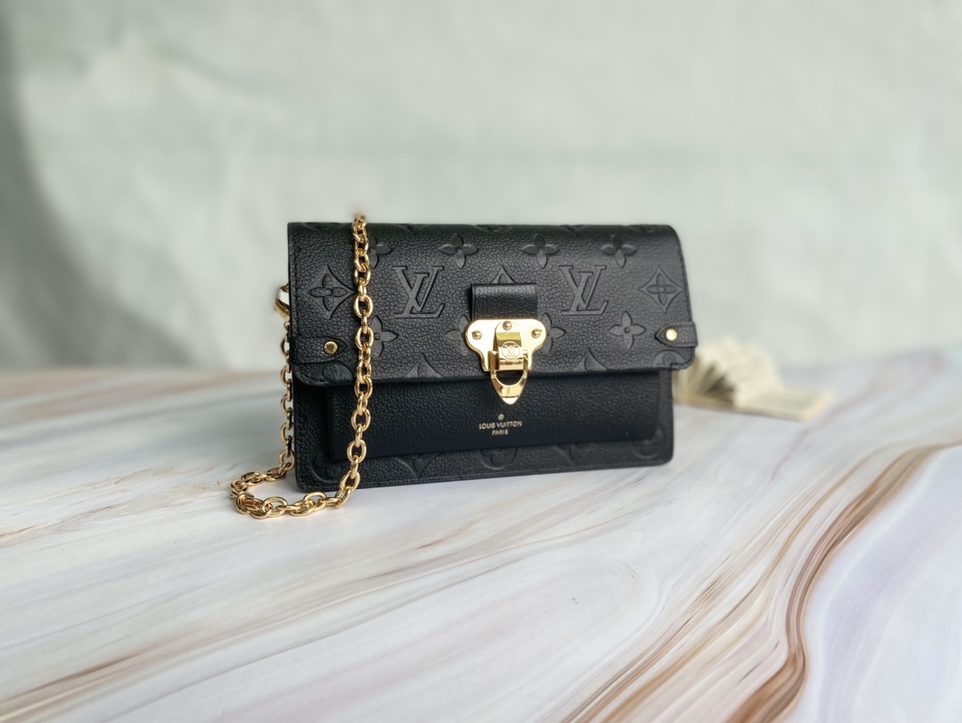 Louis Vuitton Shoulder Bag – LVSH1022
