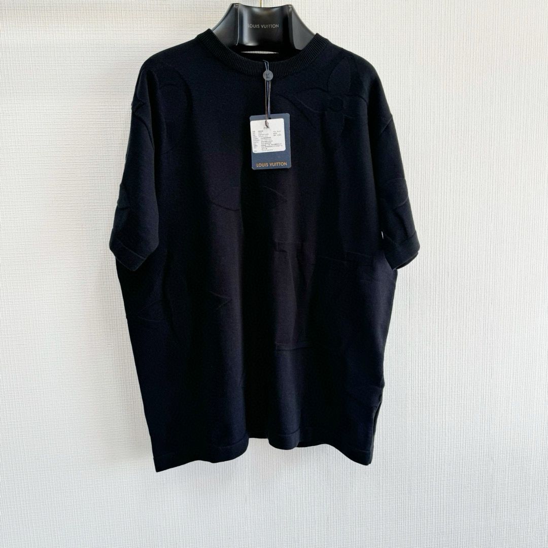 Louis Vuitton T-Shirt – TSHP2976