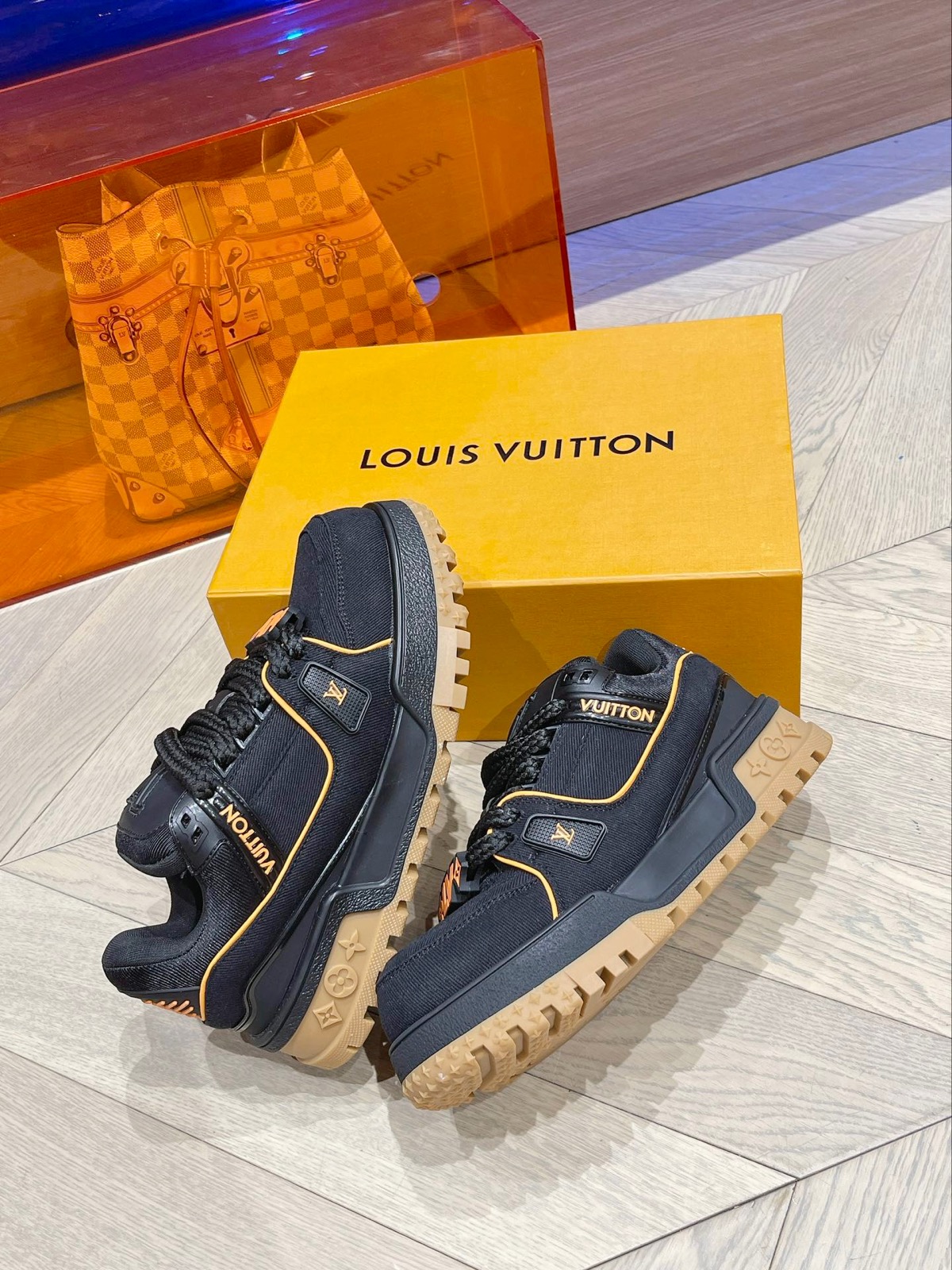 Louis Vuitton Sneaker – LSVT1267