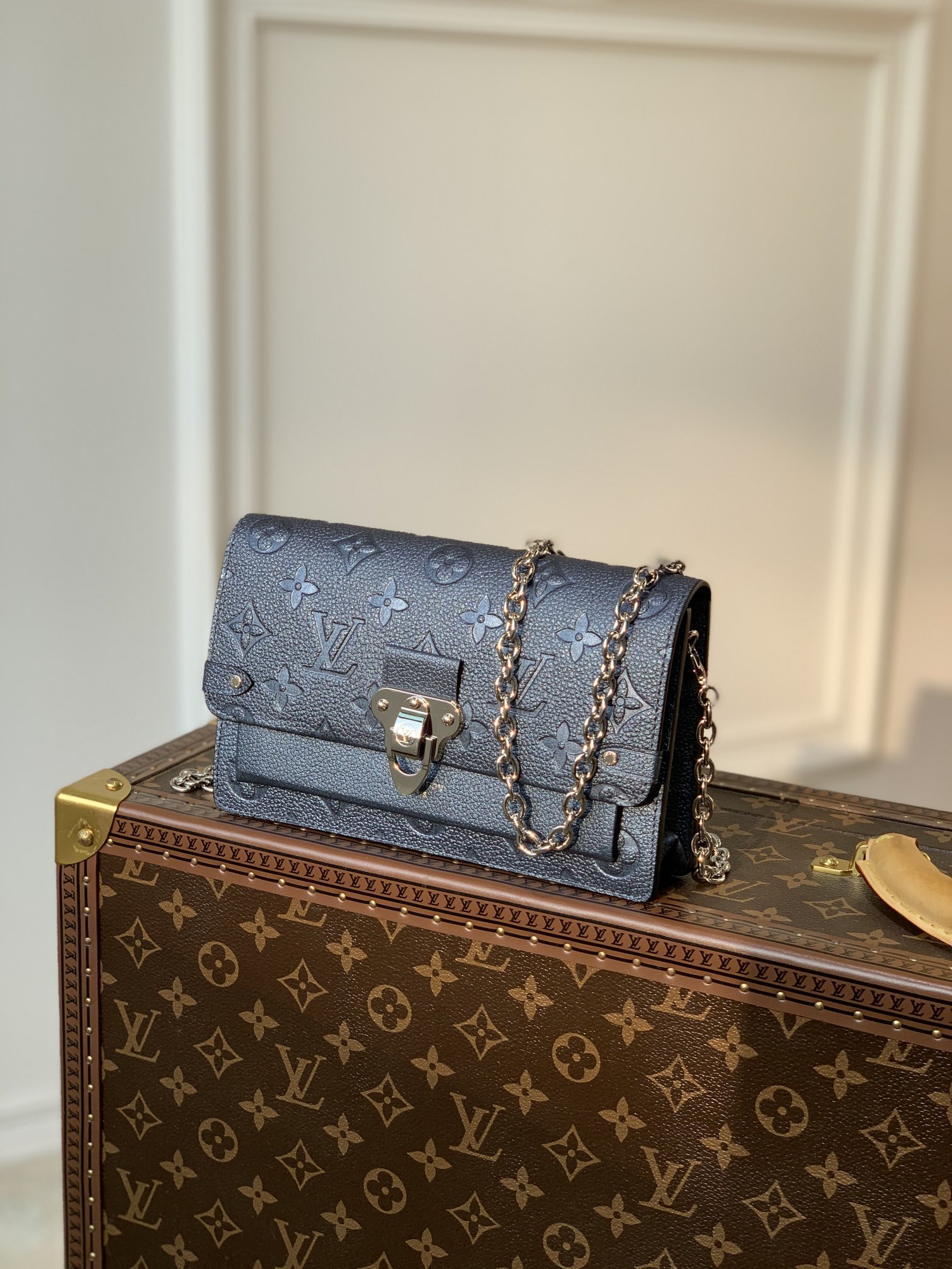 Louis Vuitton Shoulder Bag – LVSH1065
