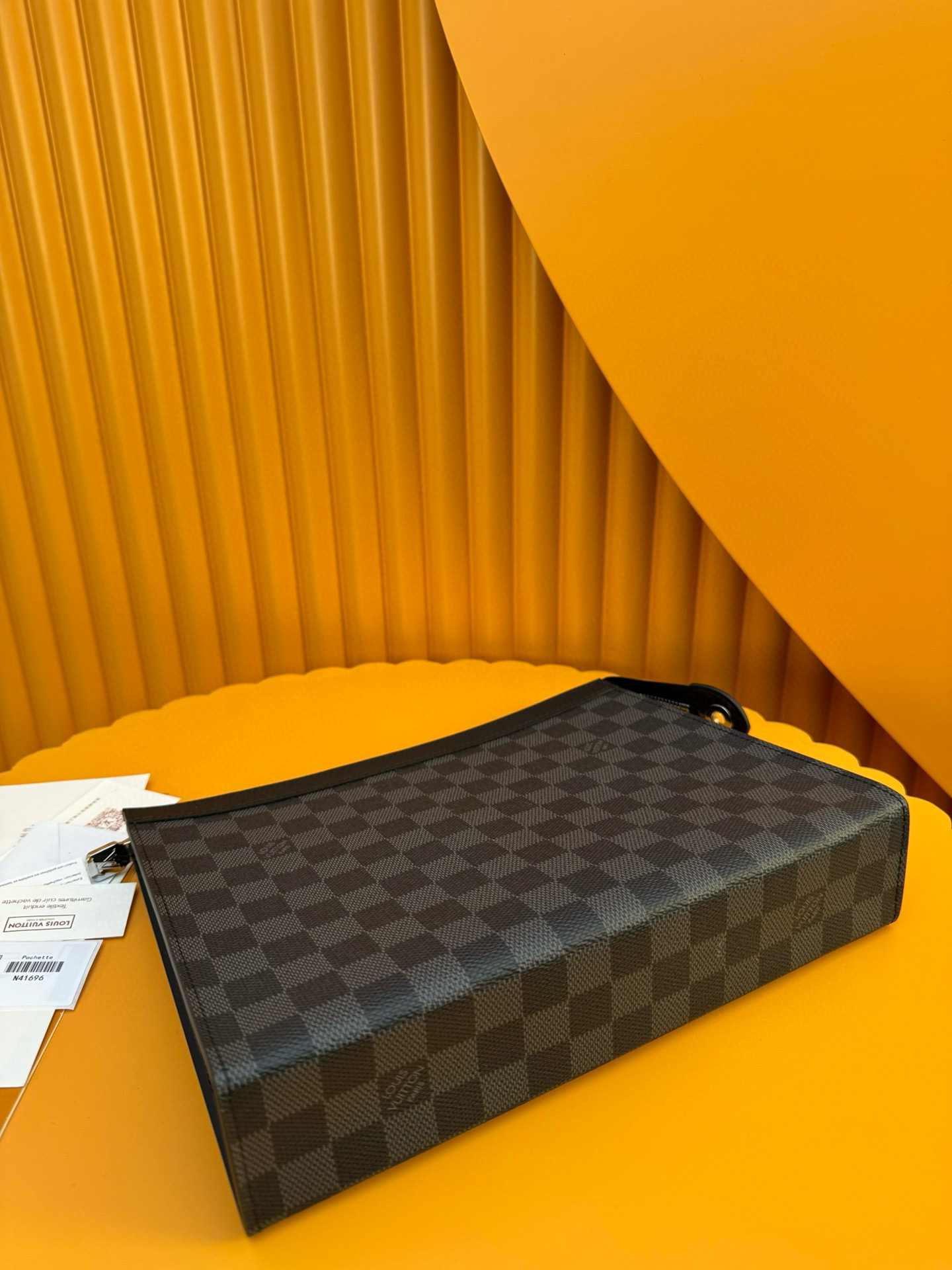 Louis Vuitton Pouch – BHPH1056