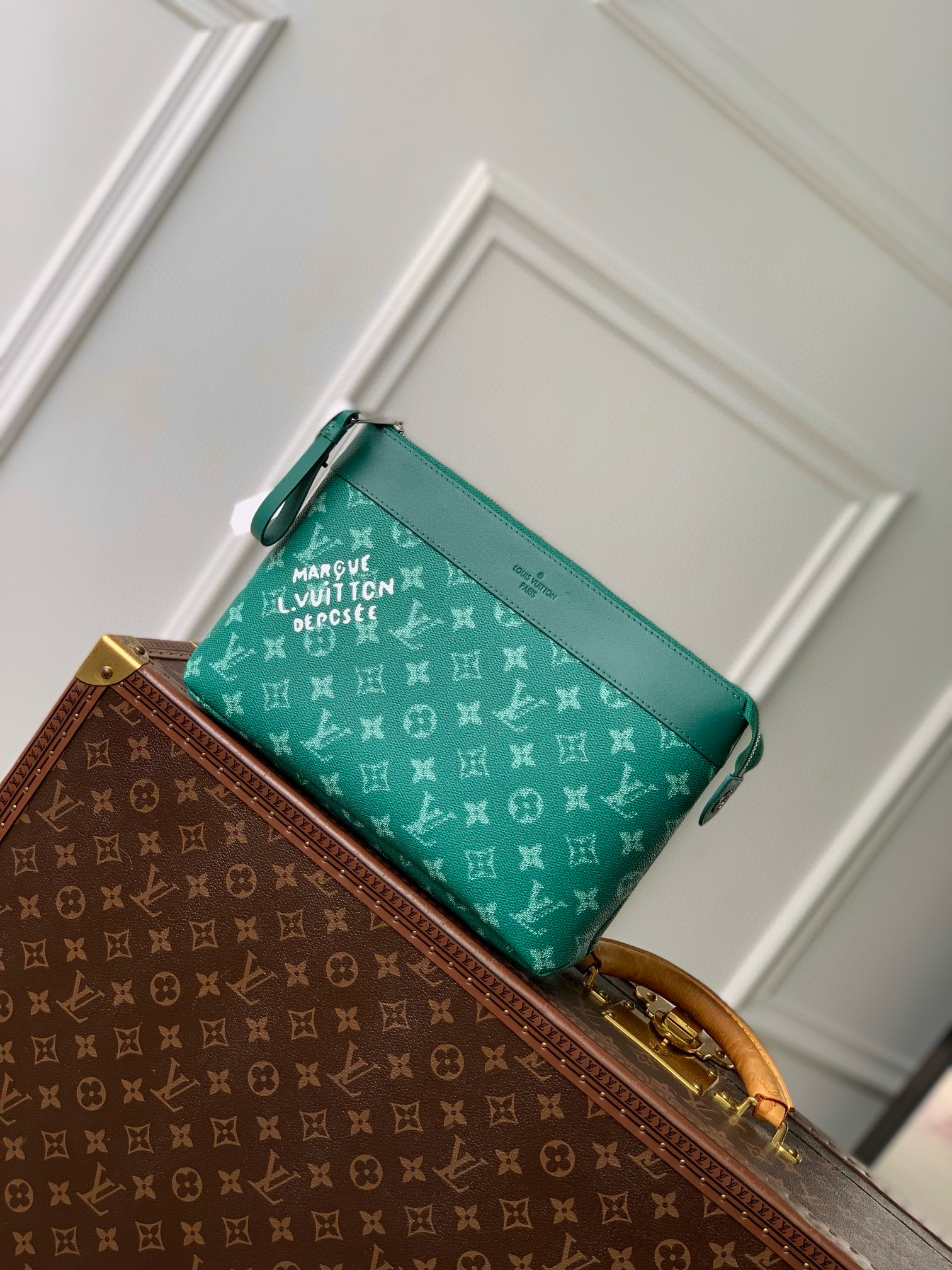 Louis Vuitton Pouch – BHPH1054